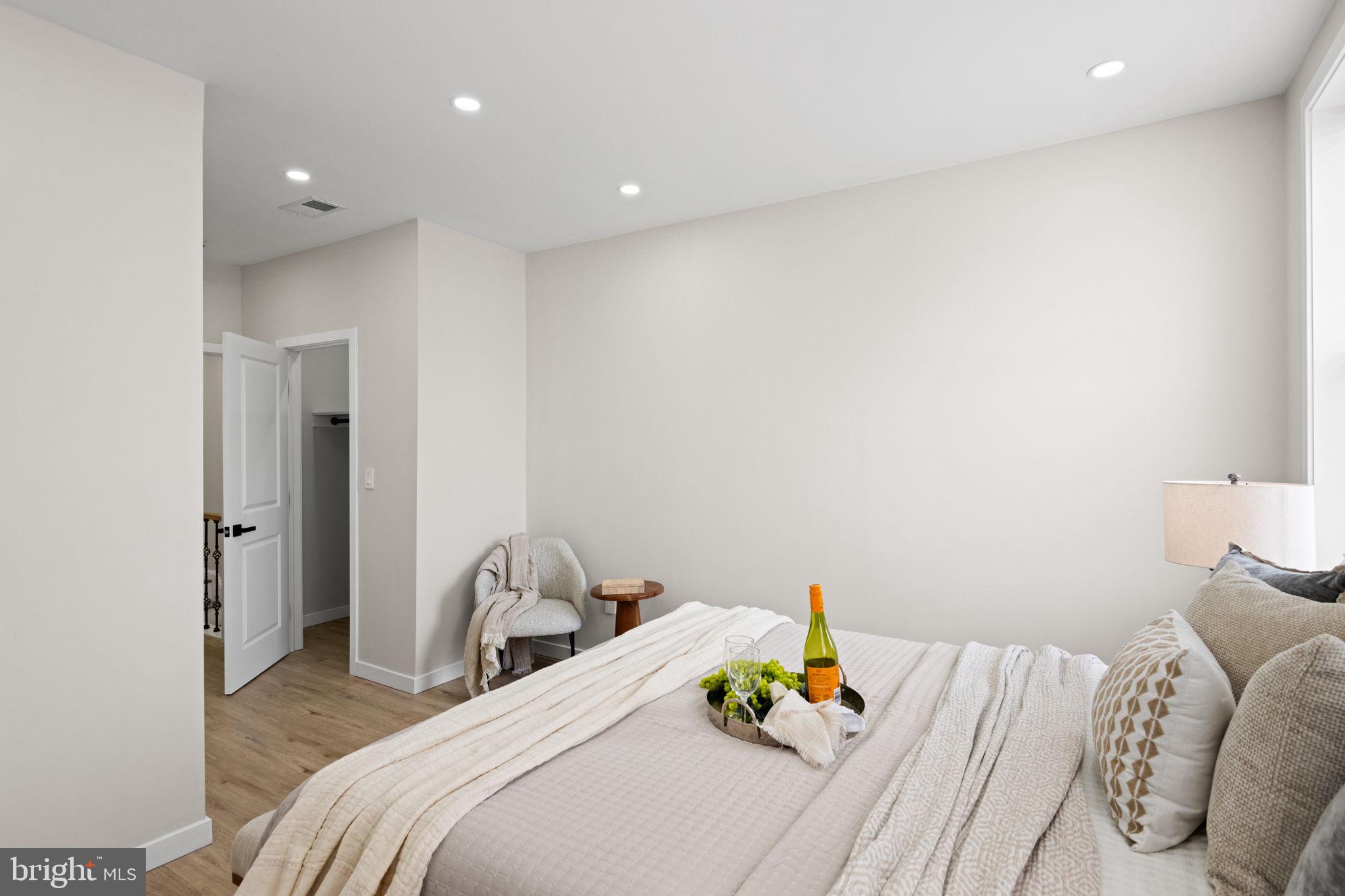 MIDDLE EAST - Residential