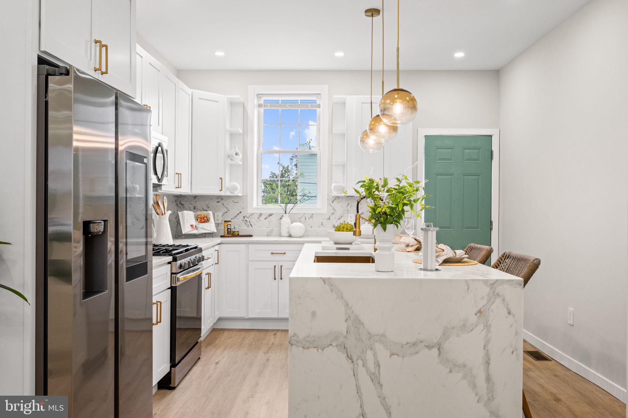 MIDDLE EAST - Residential