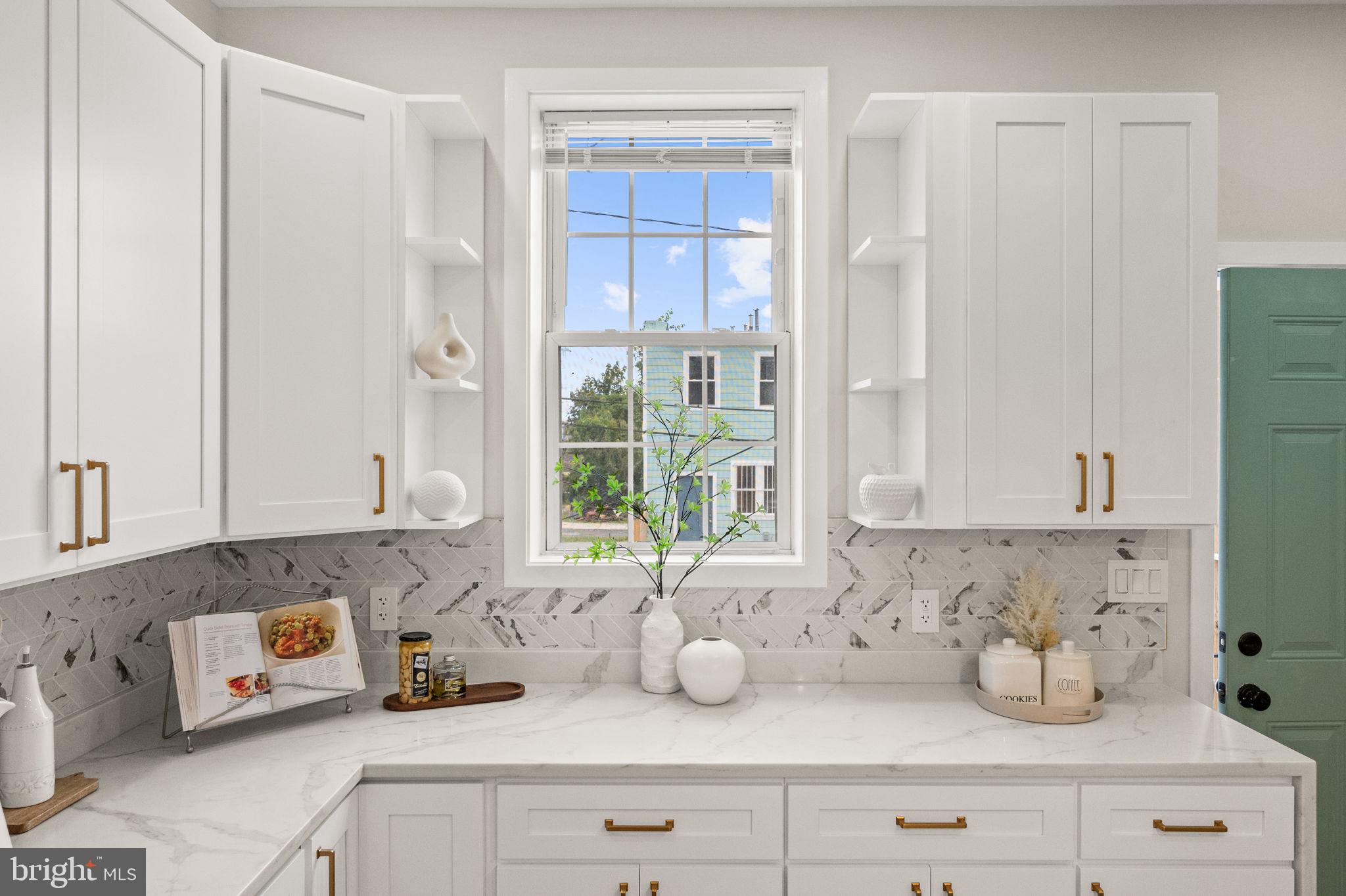 MIDDLE EAST - Residential