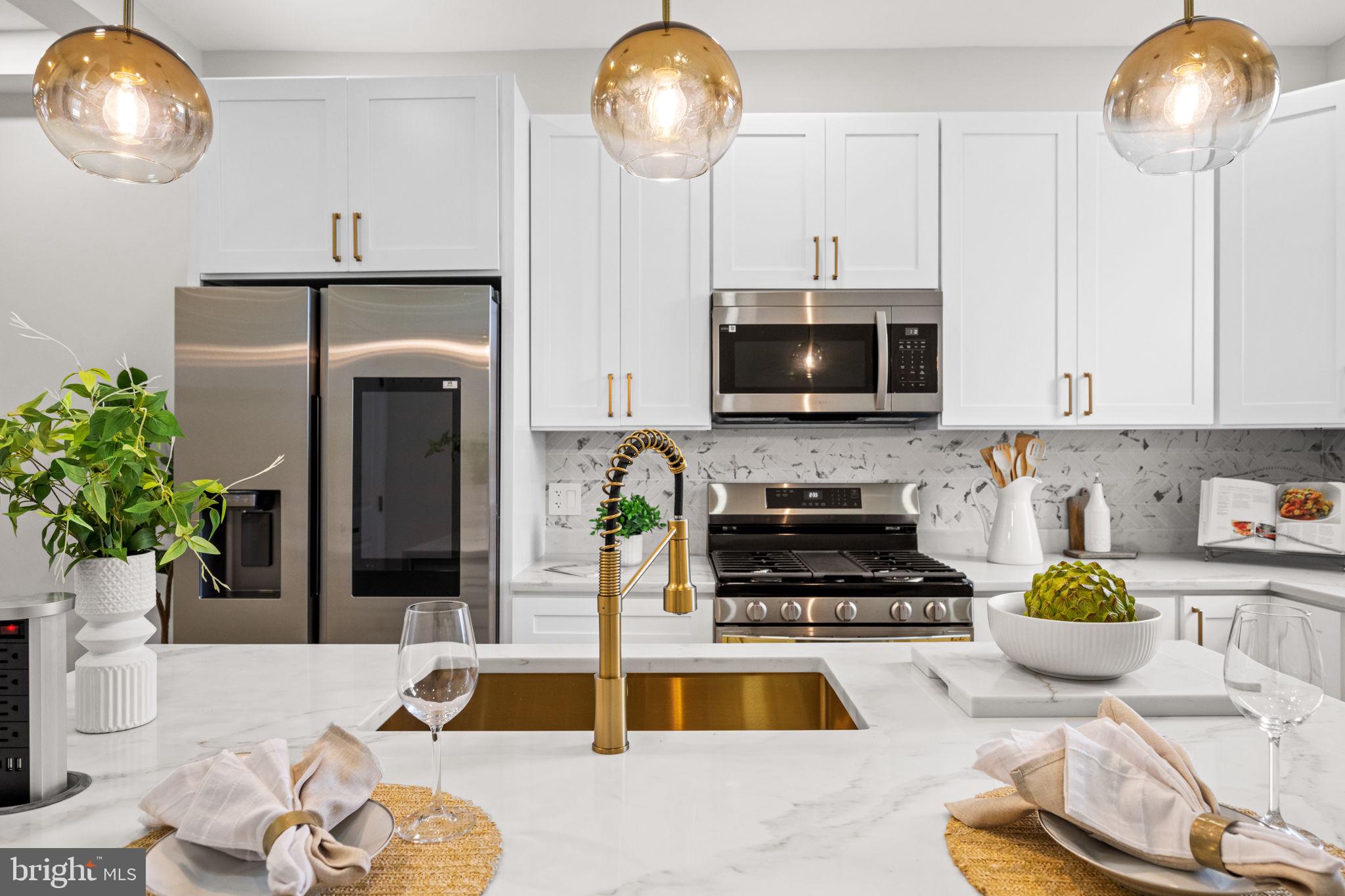 MIDDLE EAST - Residential