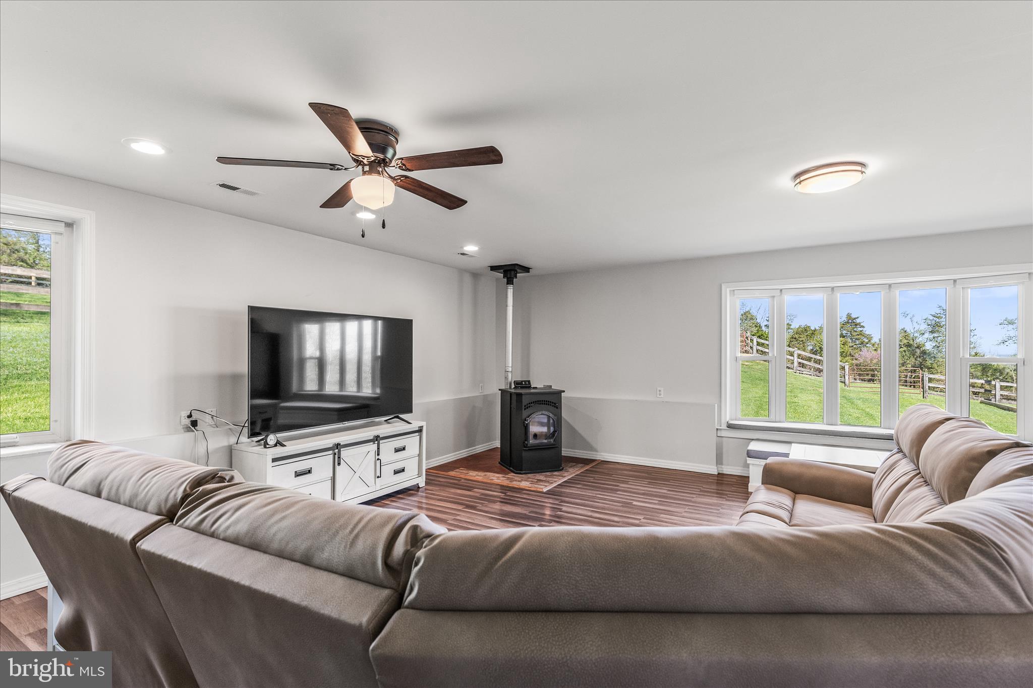 NONE, RURAL - Residential