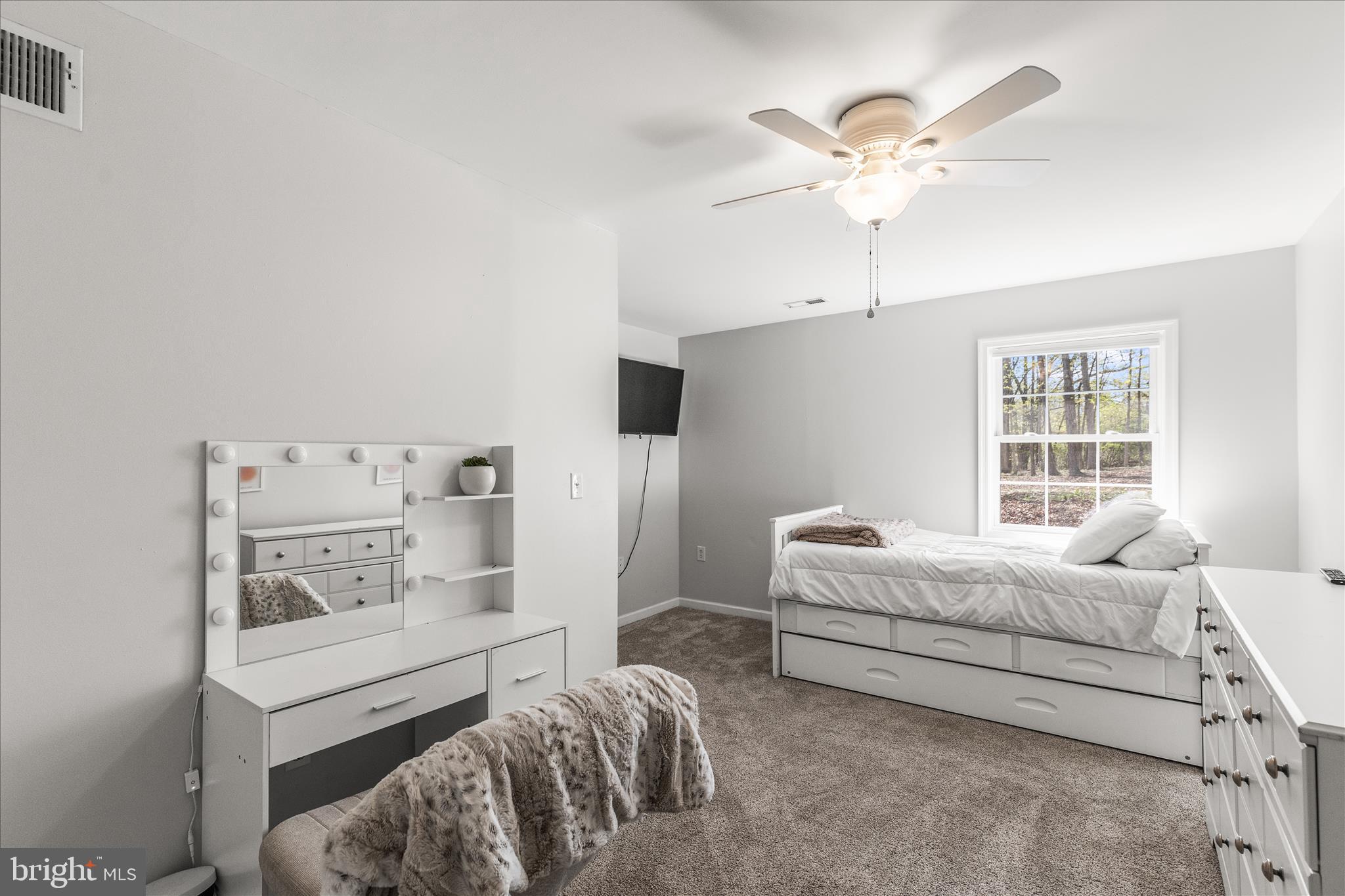 NONE, RURAL - Residential