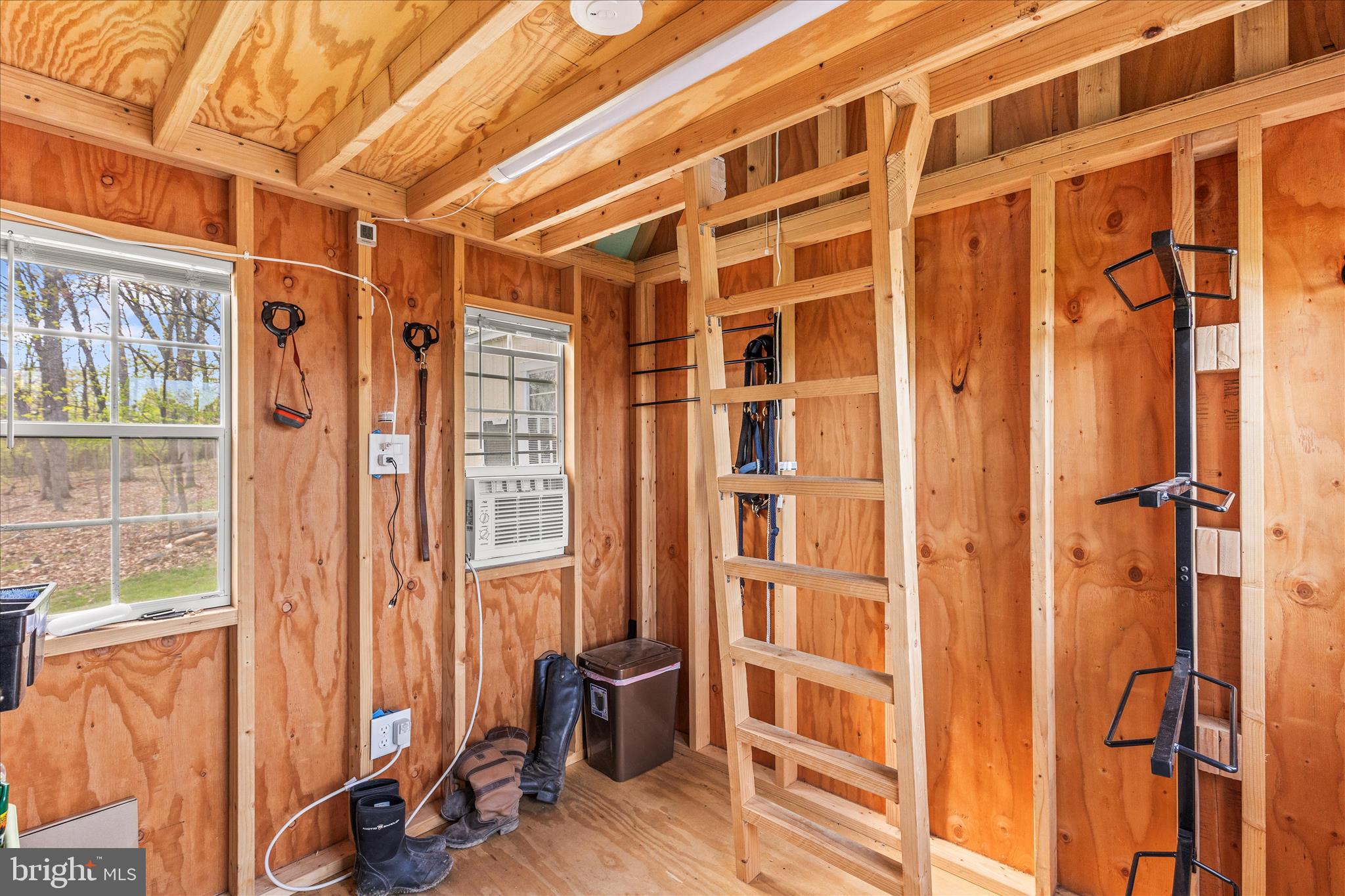 NONE, RURAL - Residential