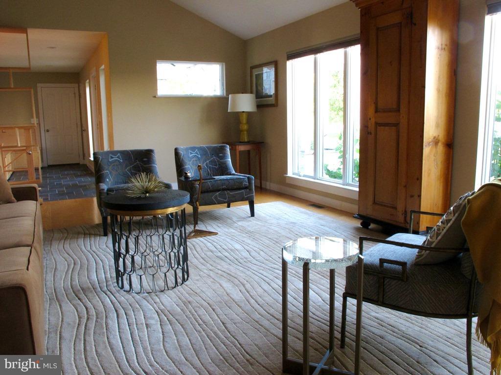 HOLTWOOD - Residential