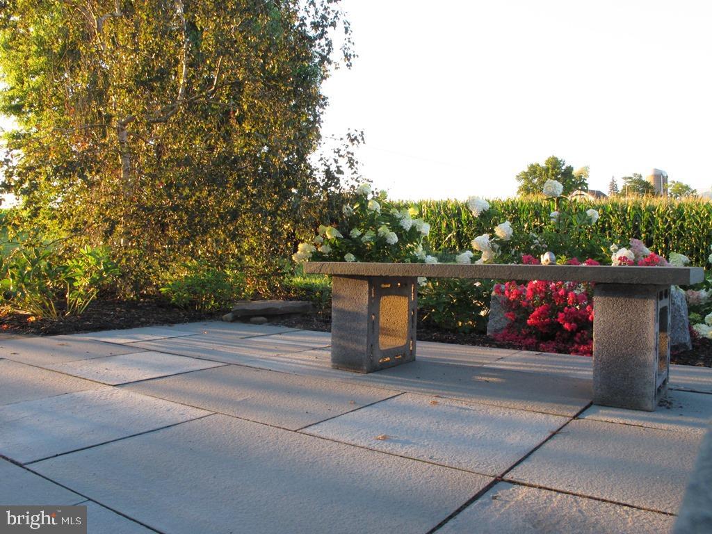 HOLTWOOD - Residential