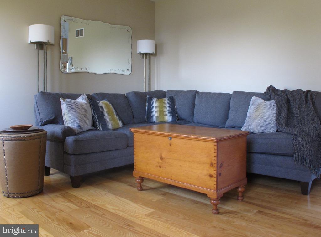 HOLTWOOD - Residential