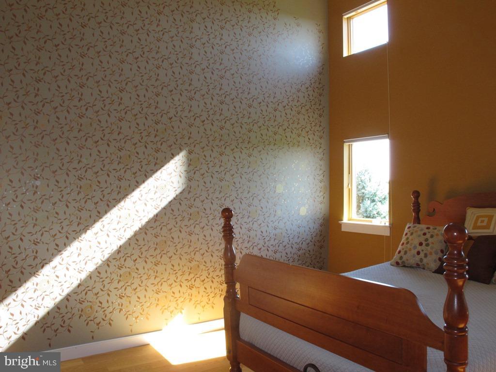 HOLTWOOD - Residential