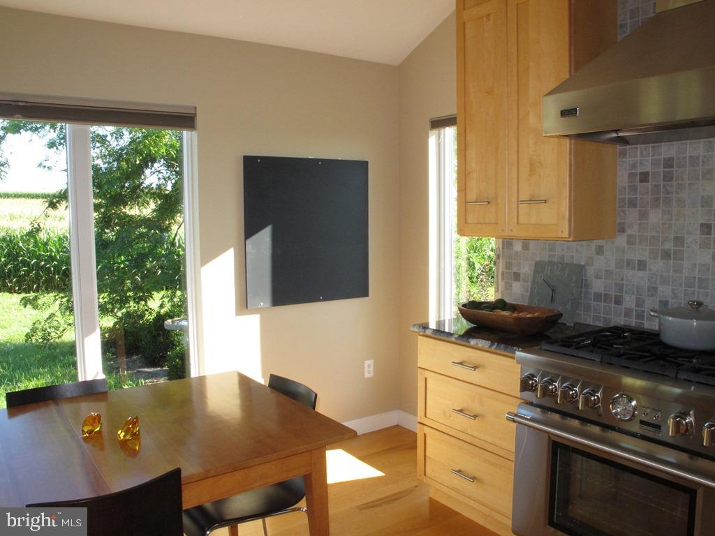 HOLTWOOD - Residential