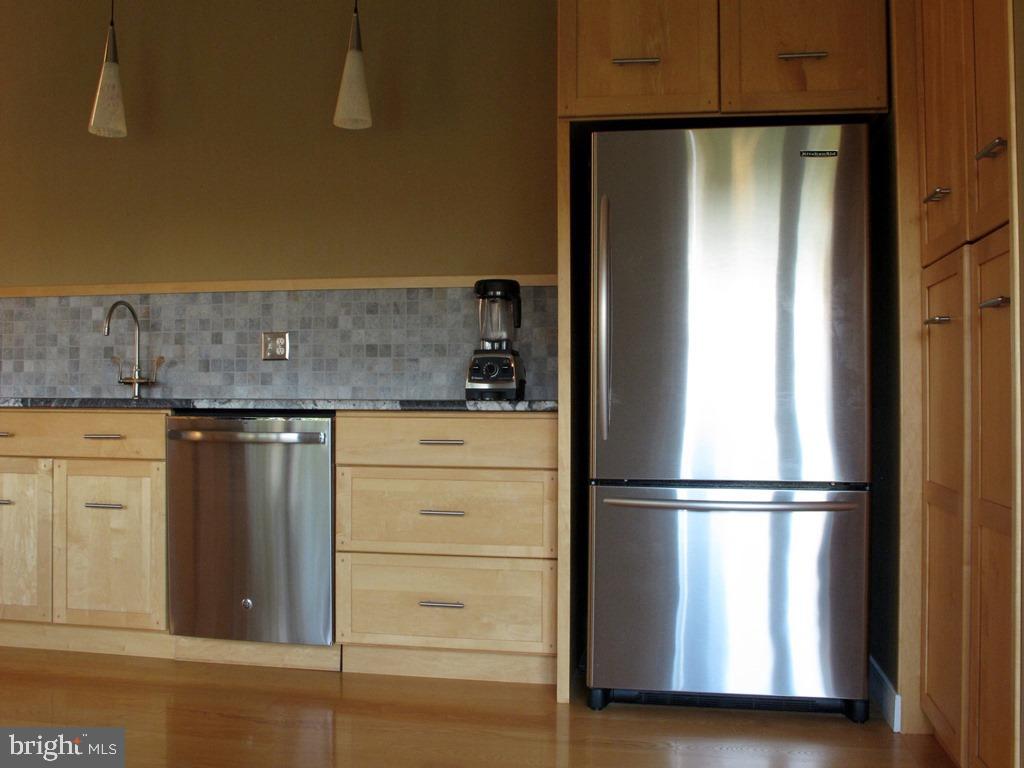 HOLTWOOD - Residential