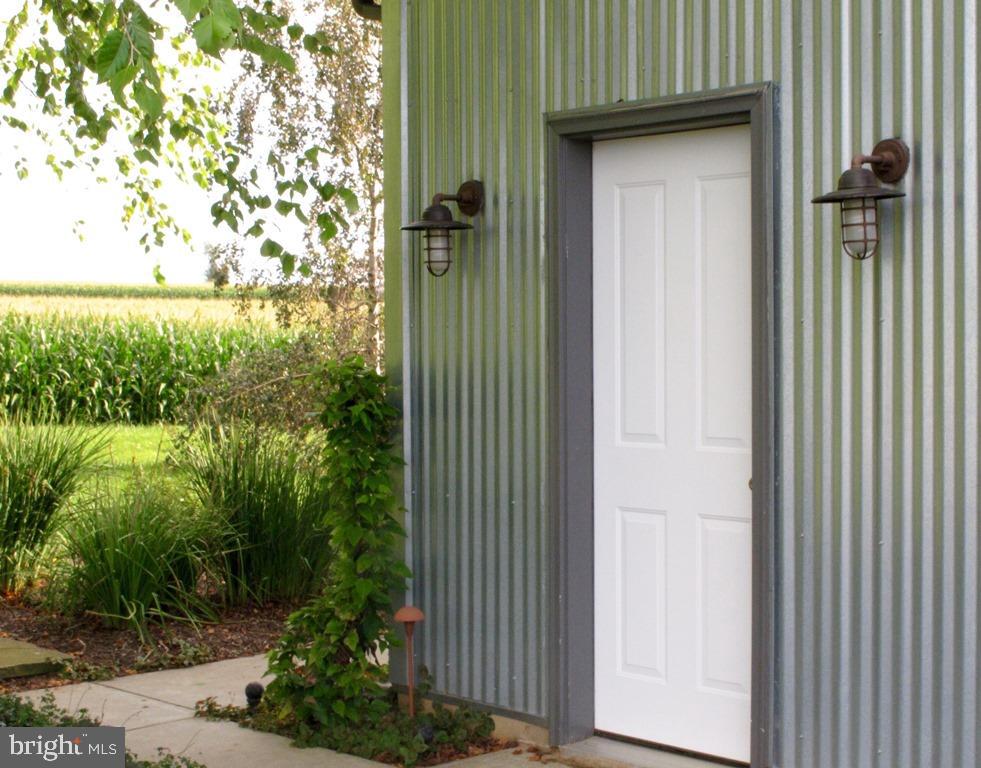 HOLTWOOD - Residential