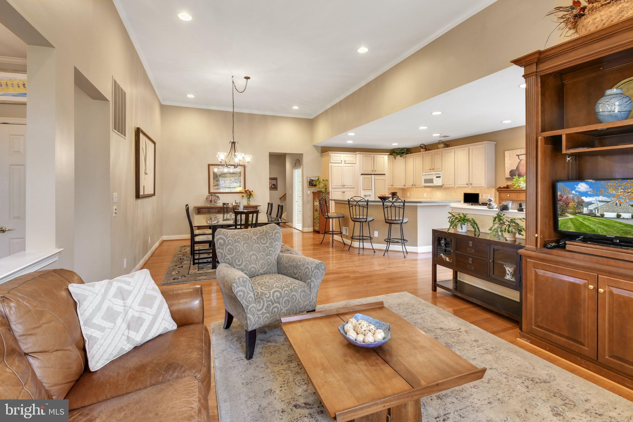 FOUR SEASONS AT SAUC - Residential