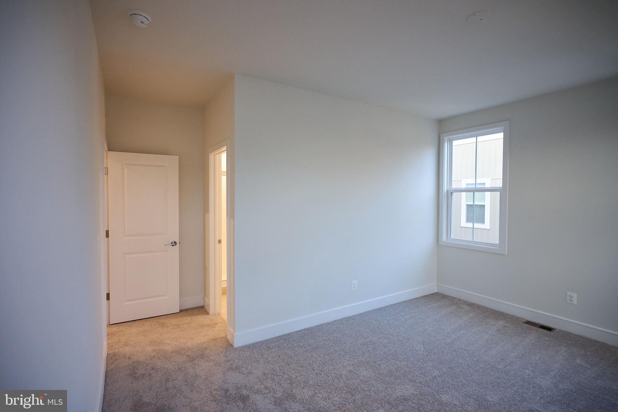 SOUTH 620 - Residential Lease