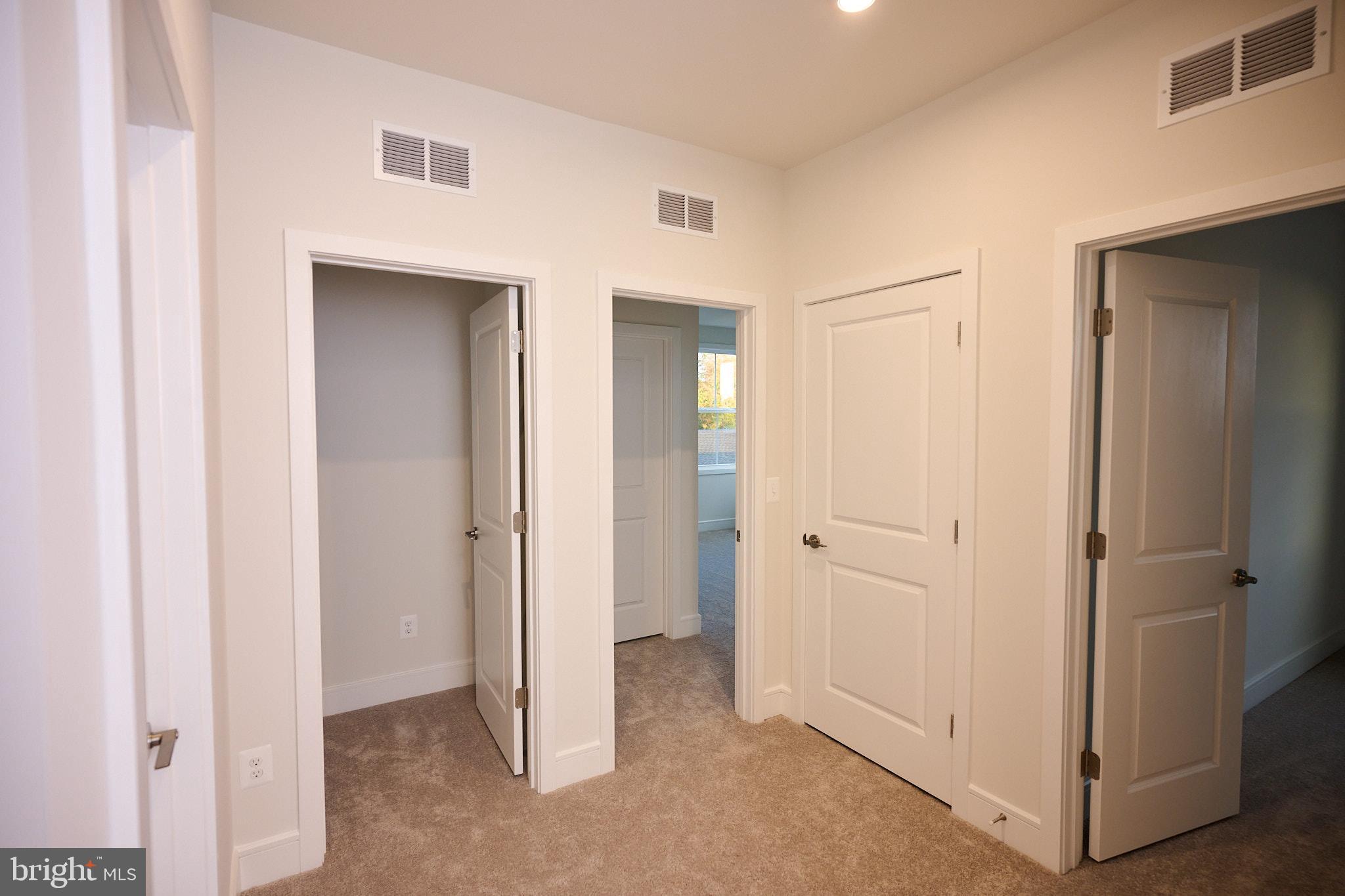 SOUTH 620 - Residential Lease