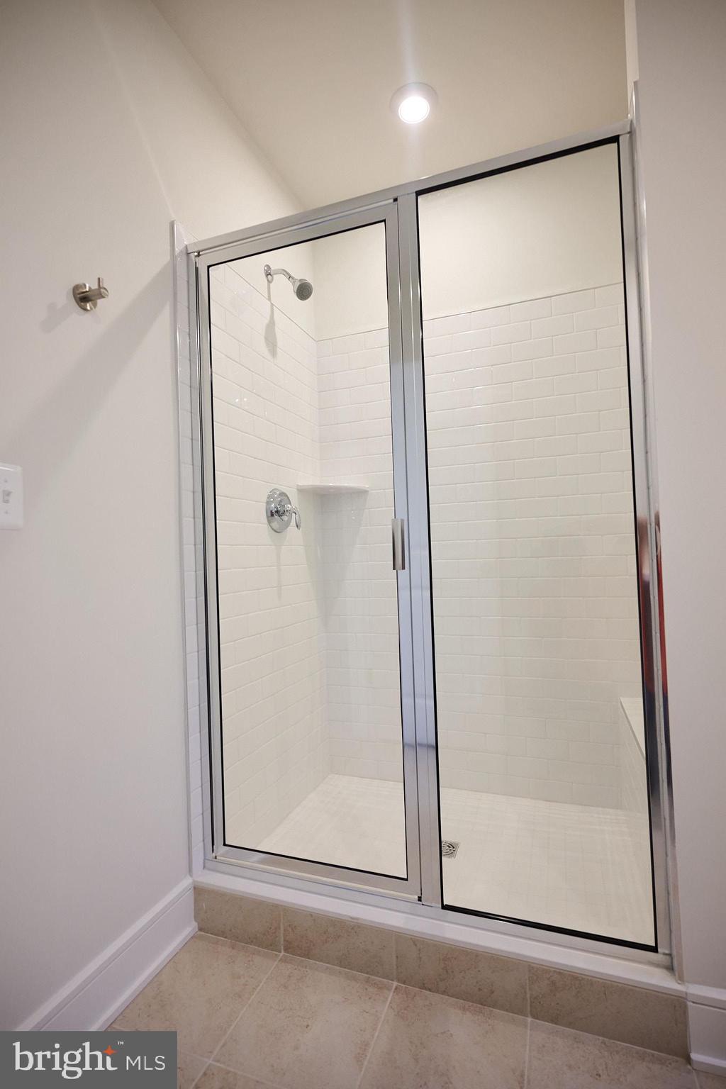 SOUTH 620 - Residential Lease