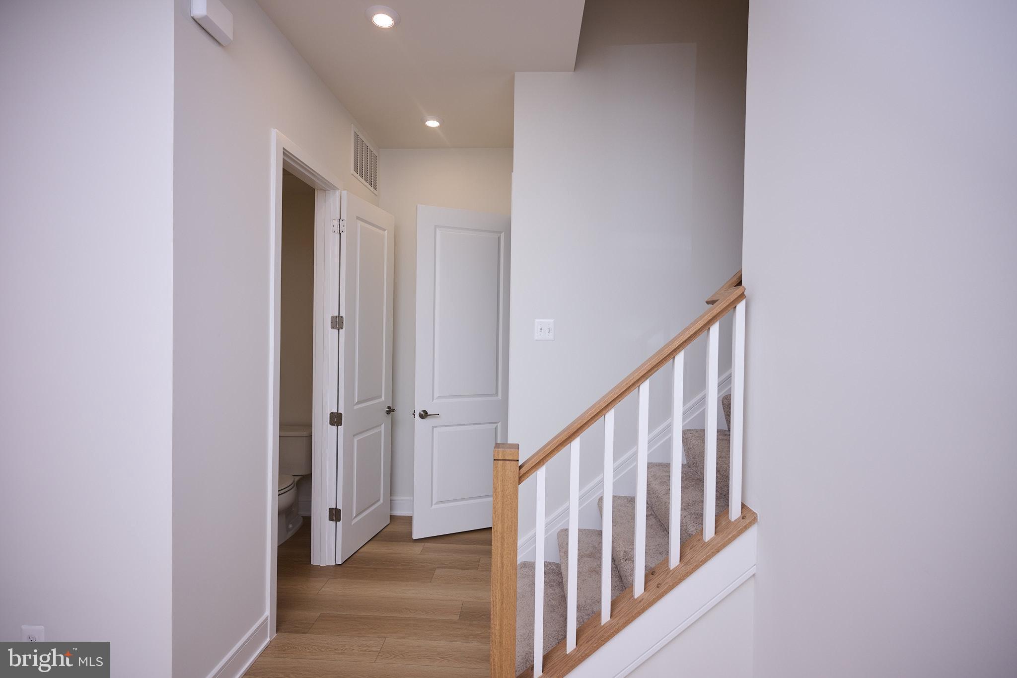 SOUTH 620 - Residential Lease