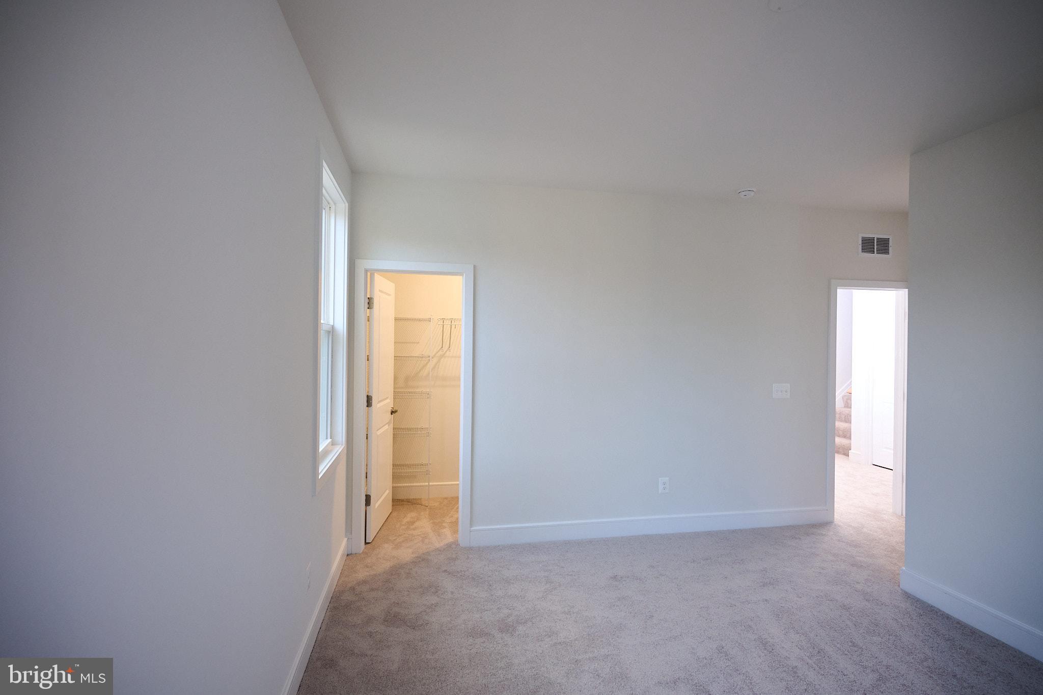 SOUTH 620 - Residential Lease