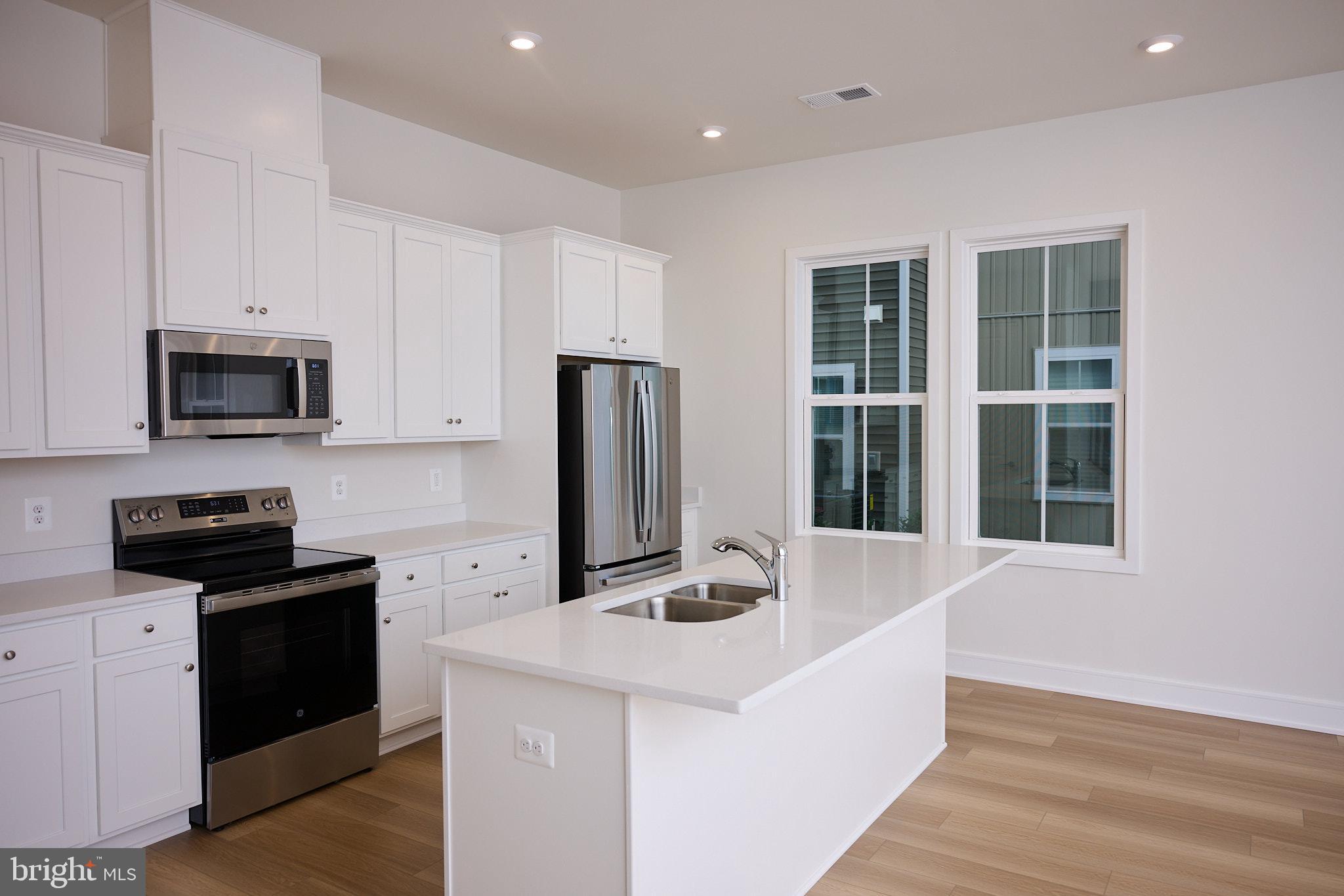 SOUTH 620 - Residential Lease