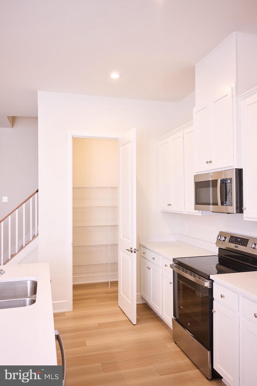 SOUTH 620 - Residential Lease