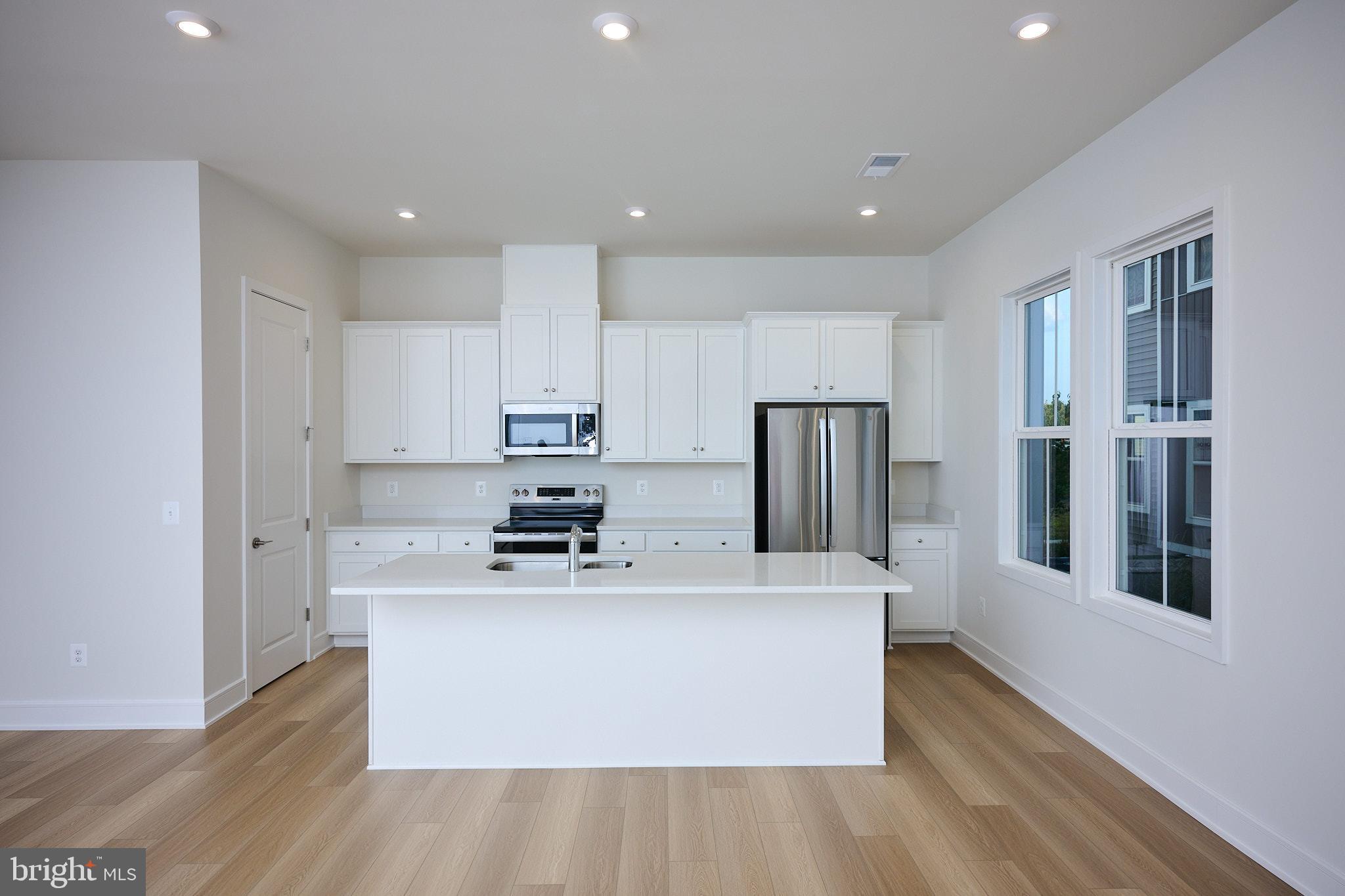 SOUTH 620 - Residential Lease