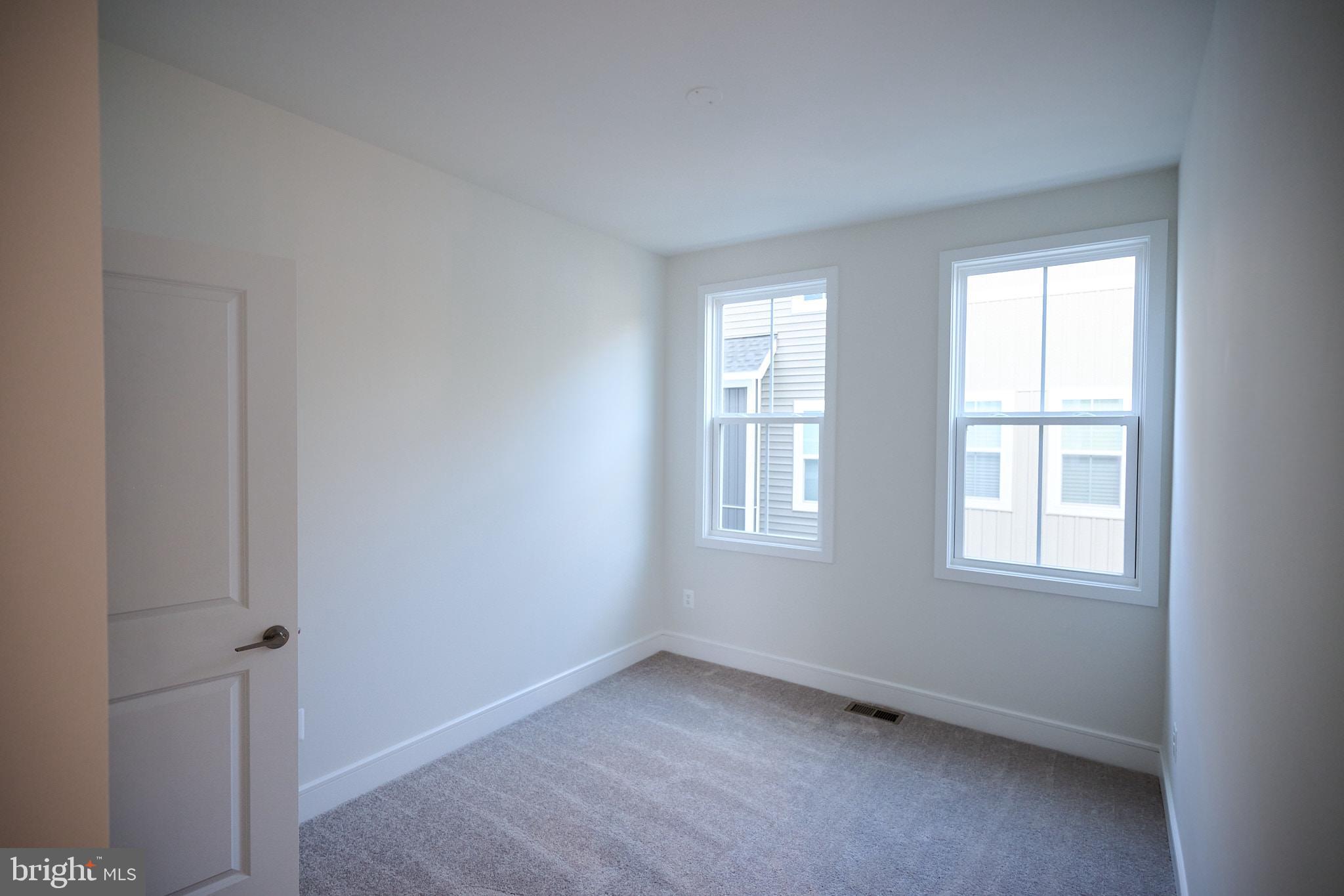 SOUTH 620 - Residential Lease