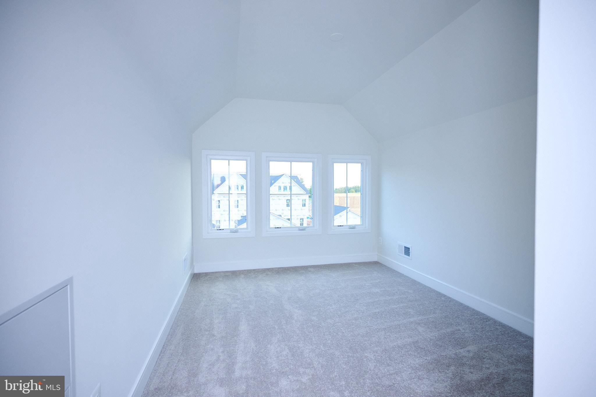 SOUTH 620 - Residential Lease