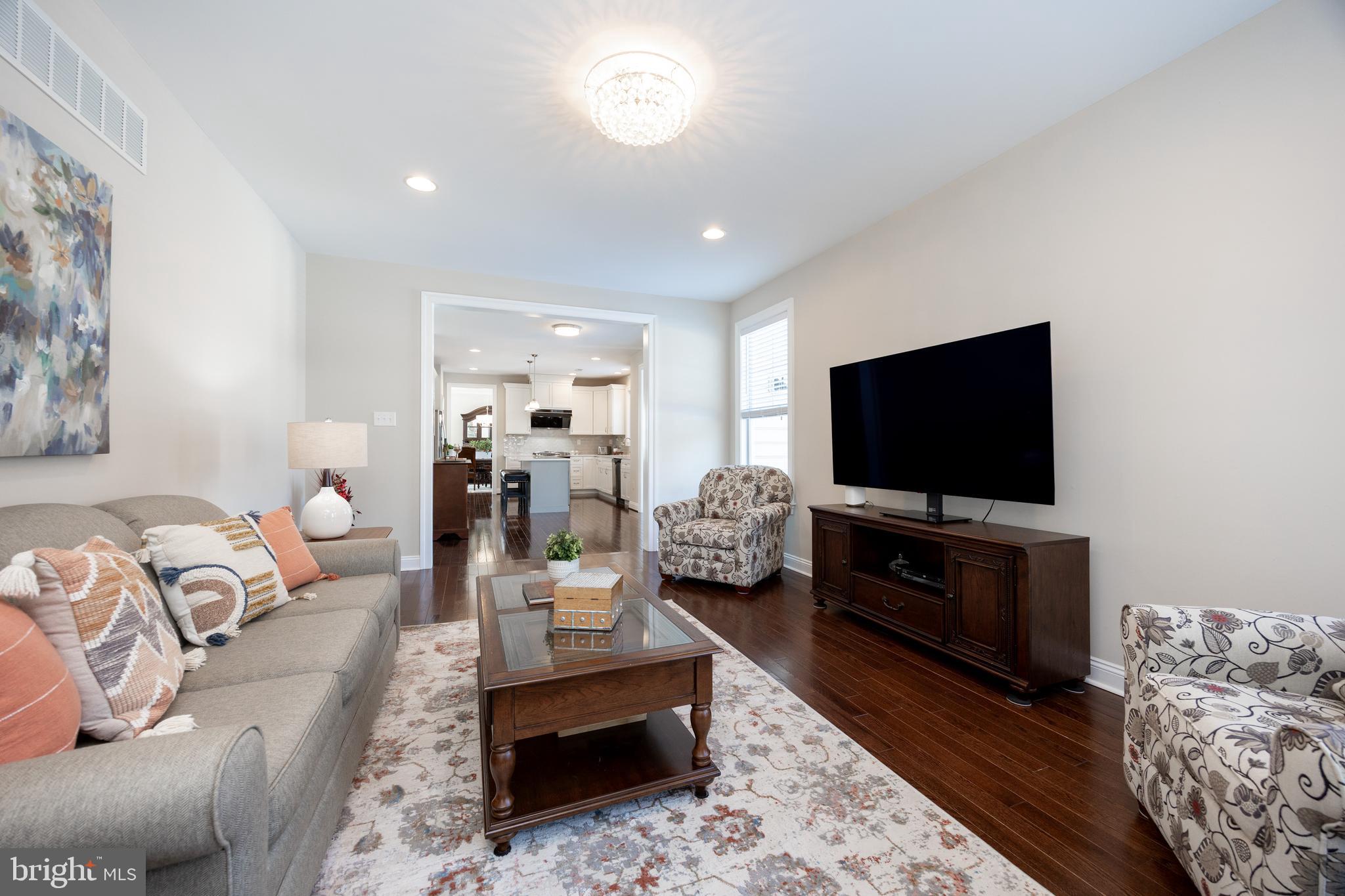 MANORS AT BRYNWOOD - Residential