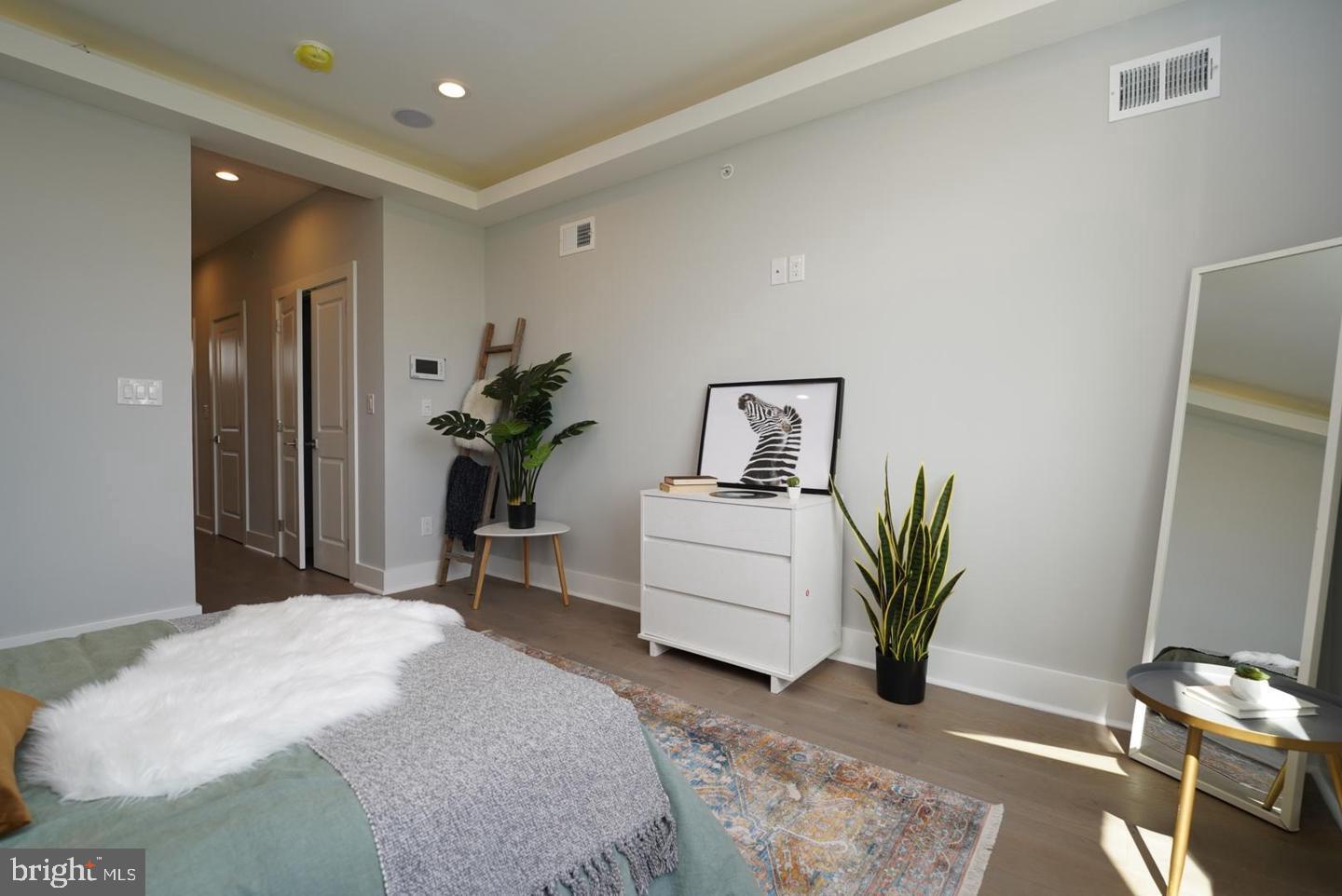 NORRIS SQUARE - Residential Lease