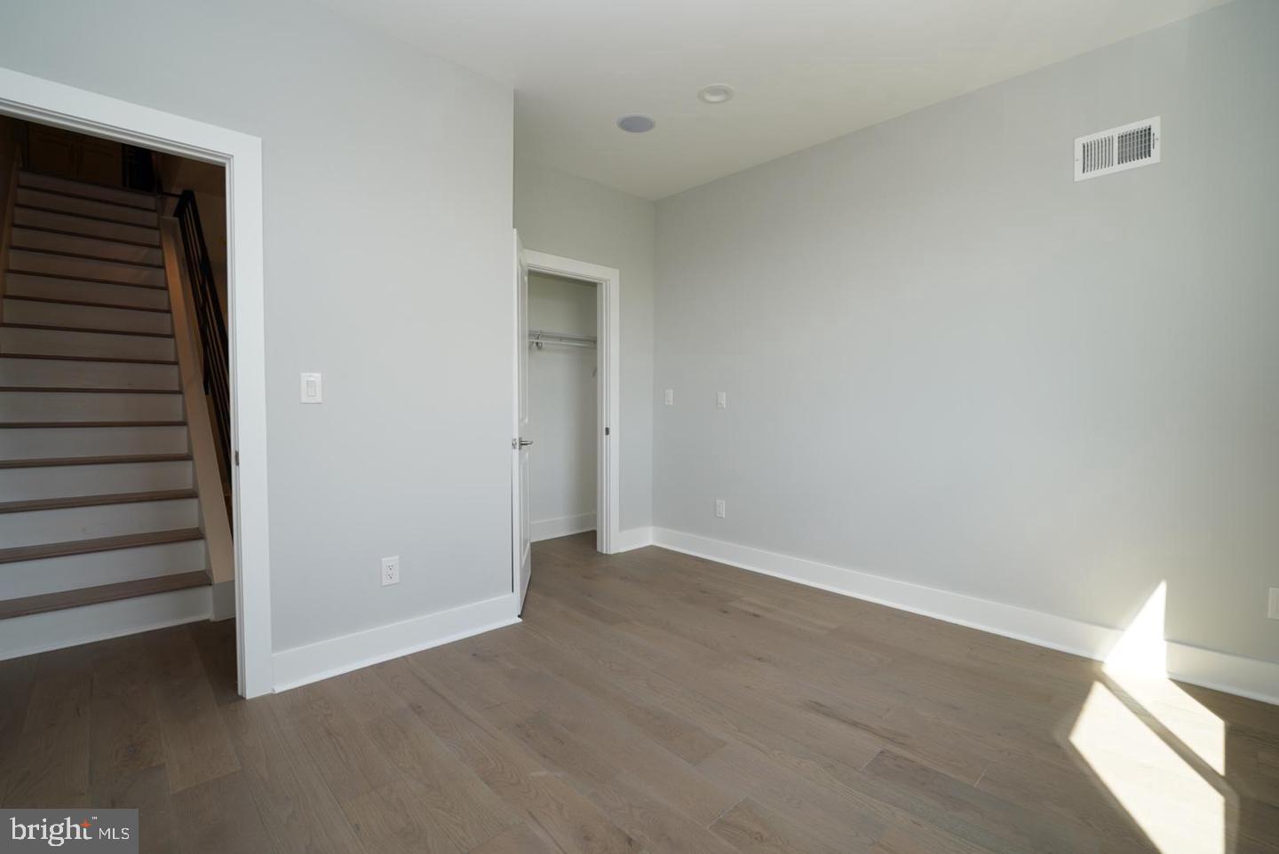 NORRIS SQUARE - Residential Lease