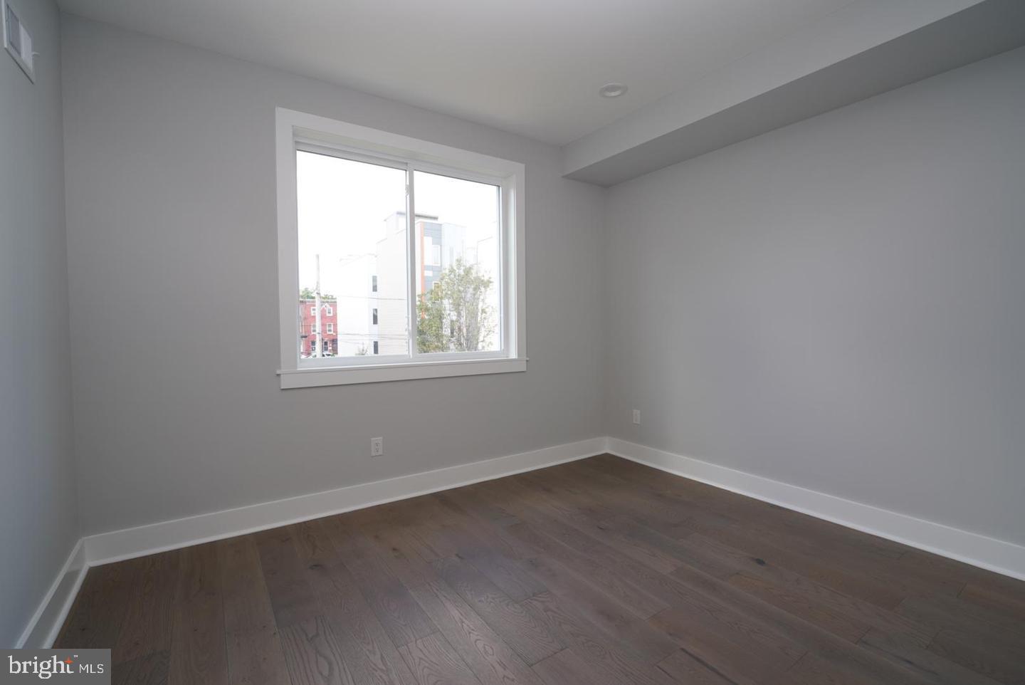 NORRIS SQUARE - Residential Lease