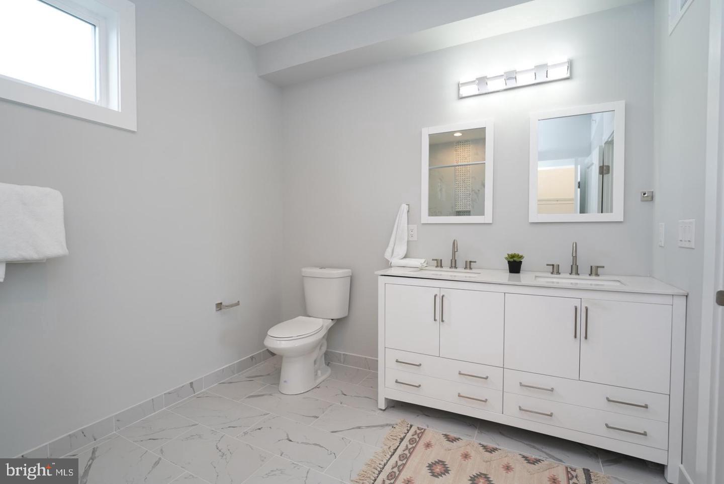 NORRIS SQUARE - Residential Lease