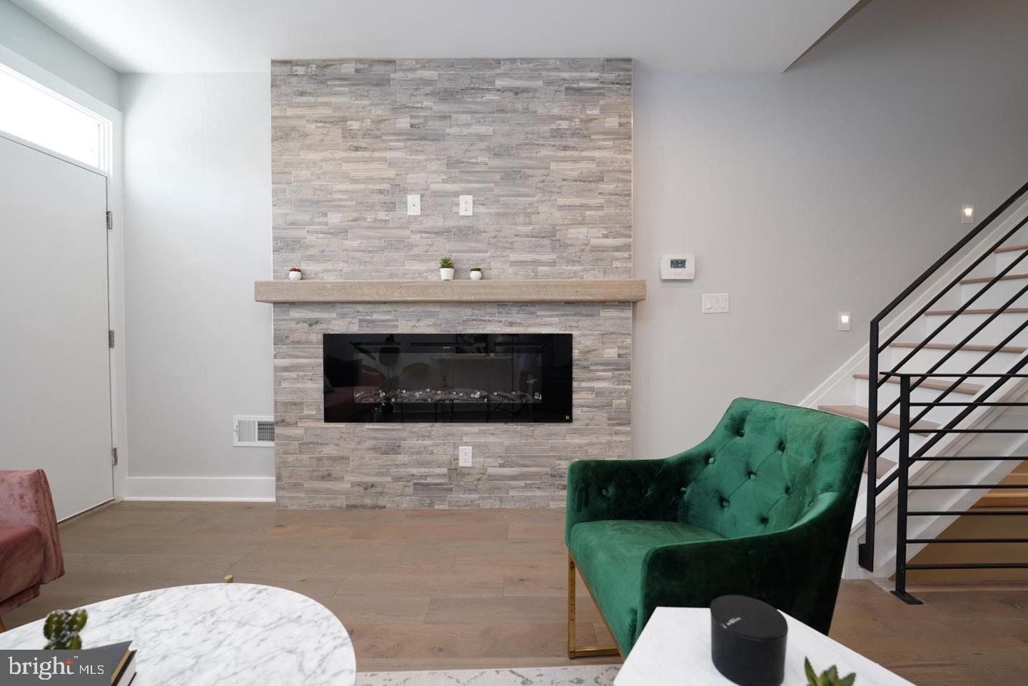 NORRIS SQUARE - Residential Lease