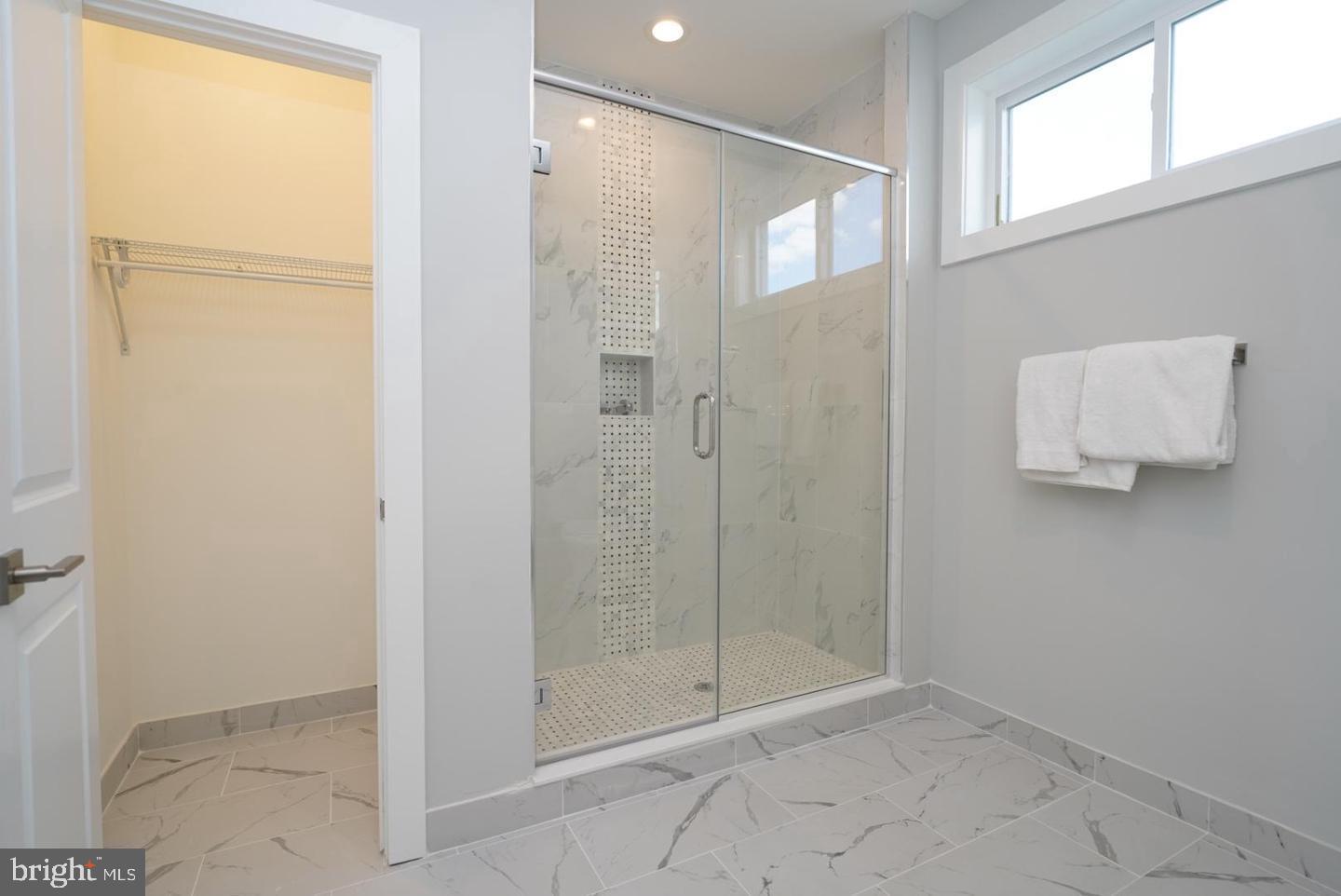 NORRIS SQUARE - Residential Lease