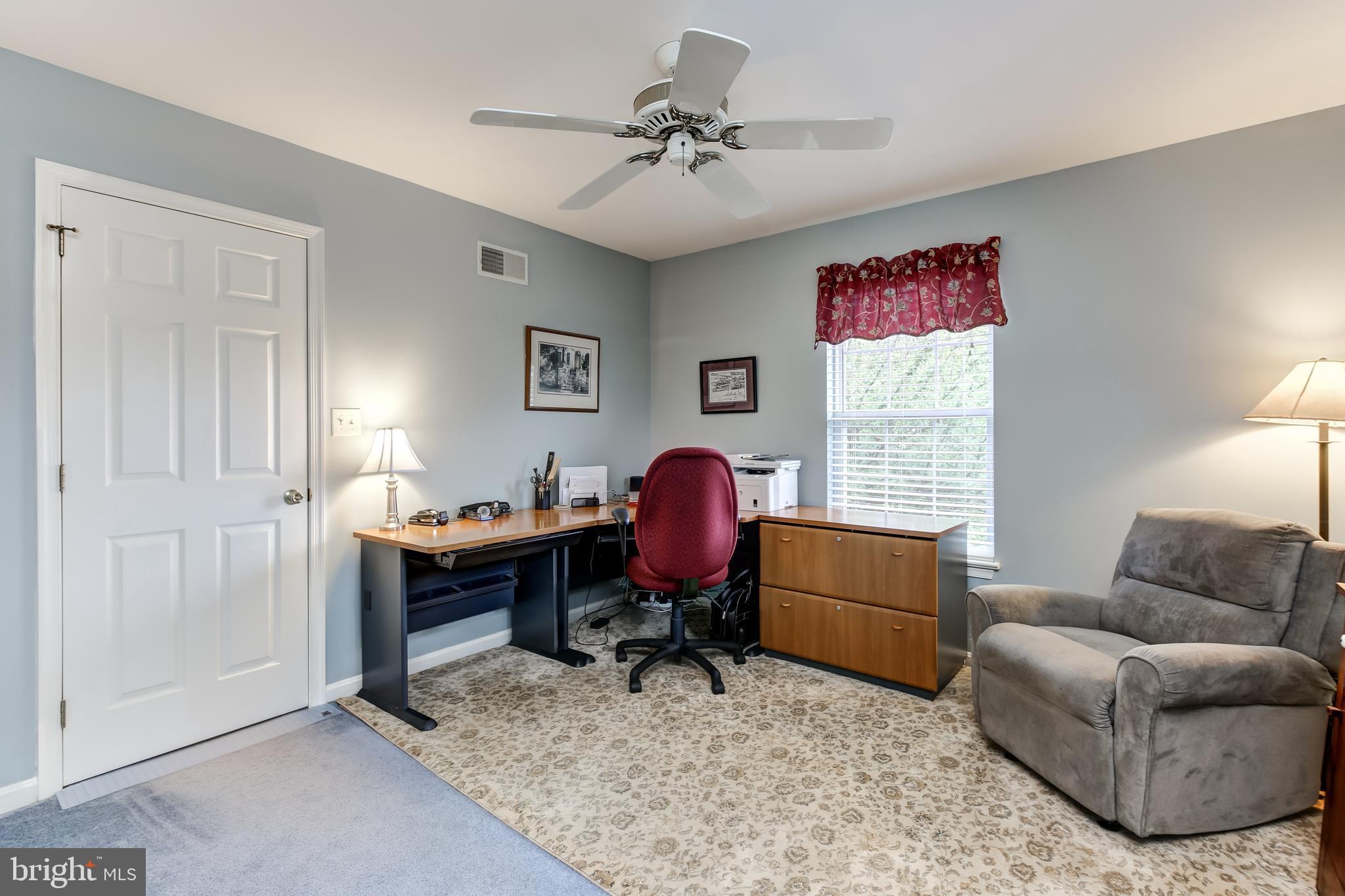 HILLSIDE MANOR - Residential