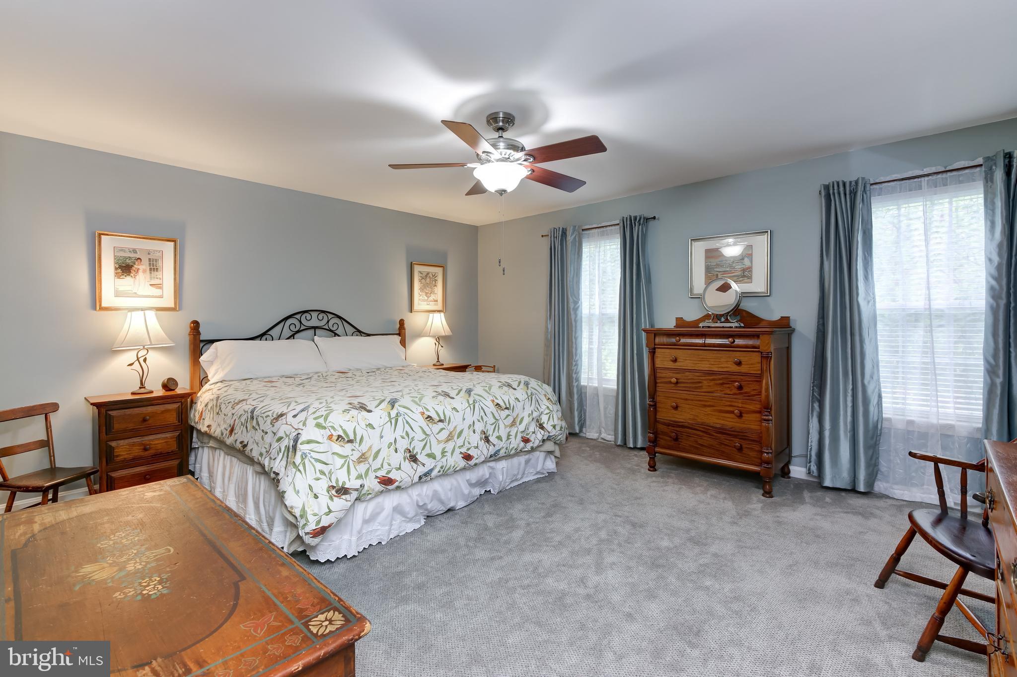 HILLSIDE MANOR - Residential