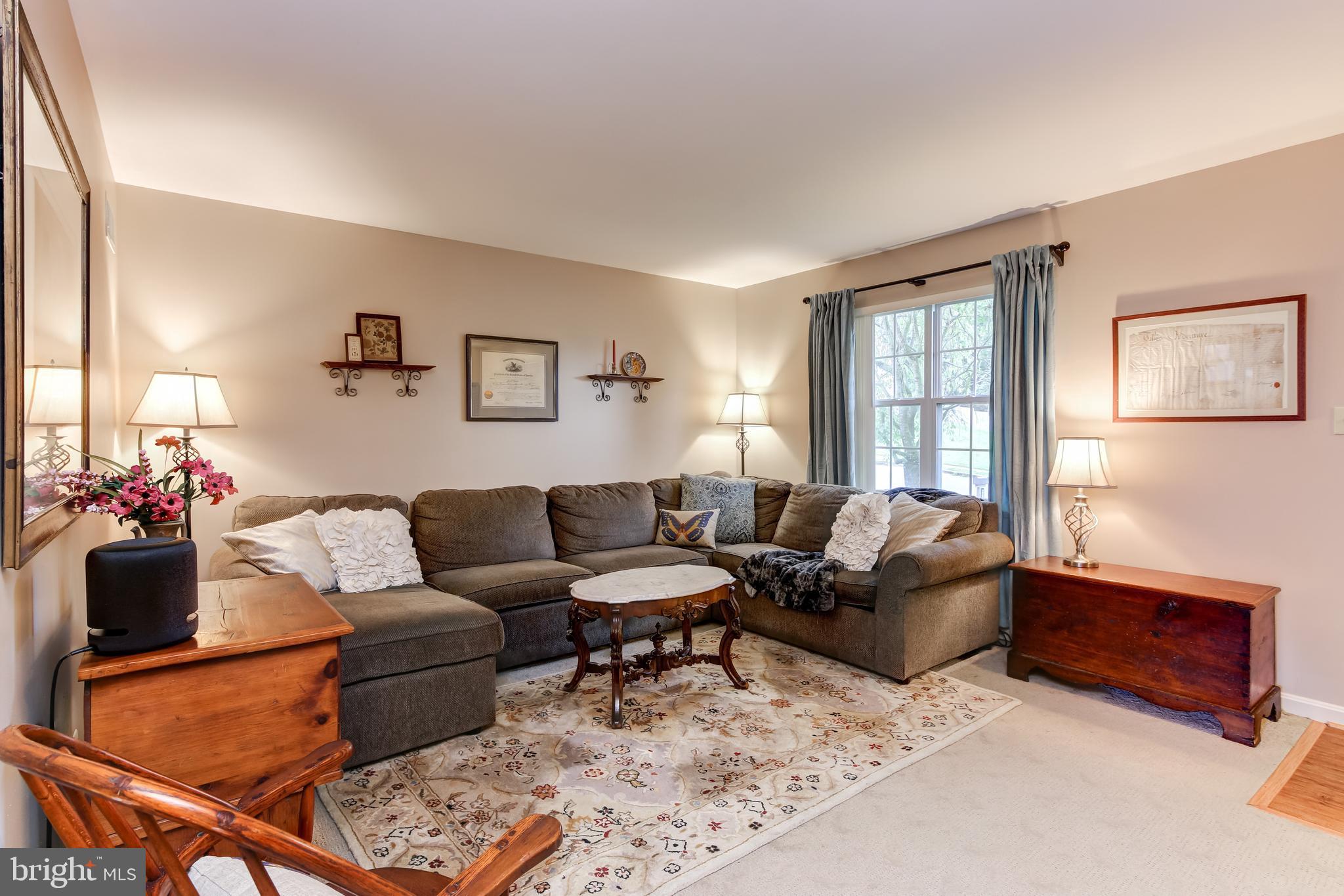 HILLSIDE MANOR - Residential