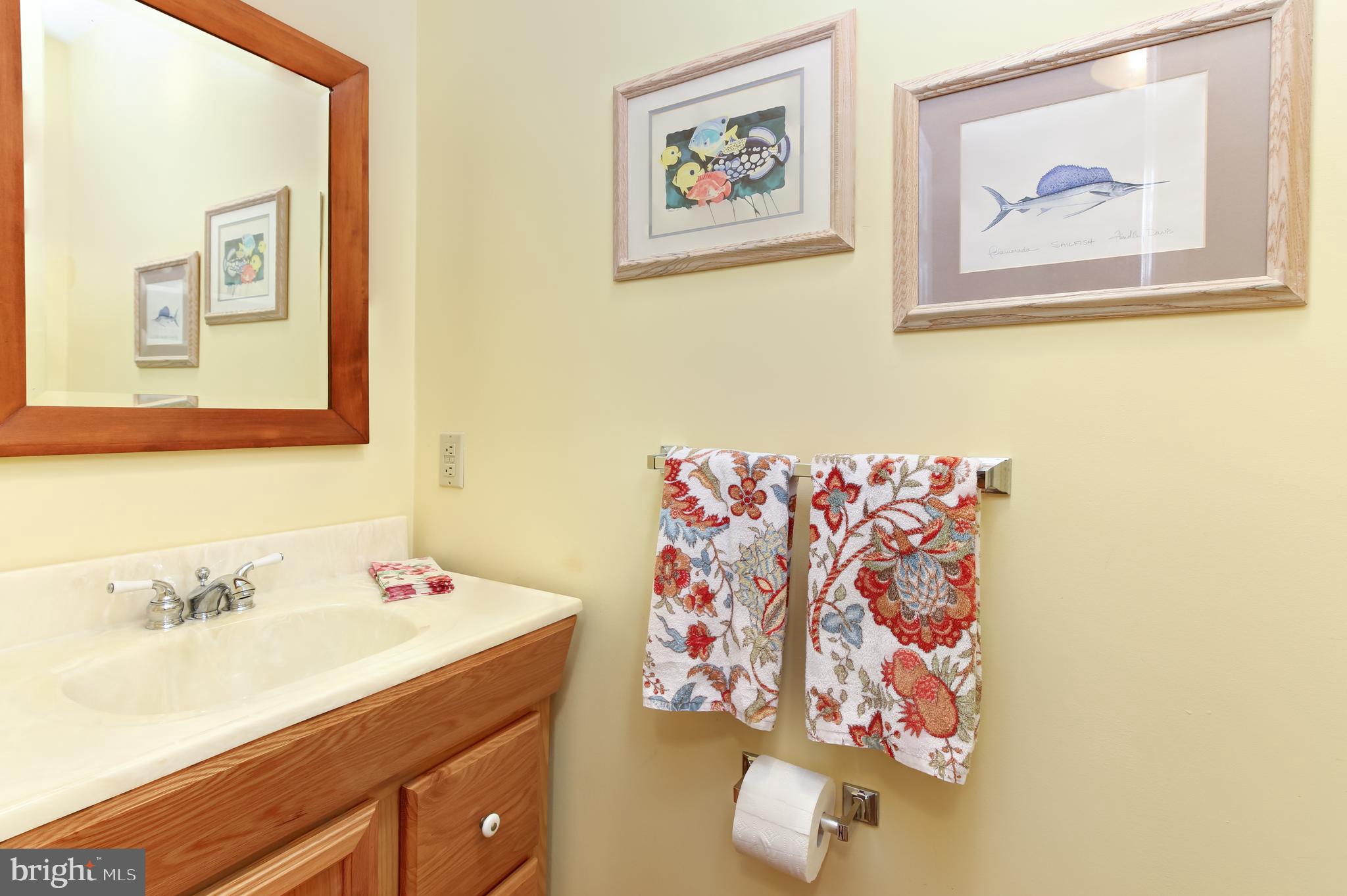 HILLSIDE MANOR - Residential