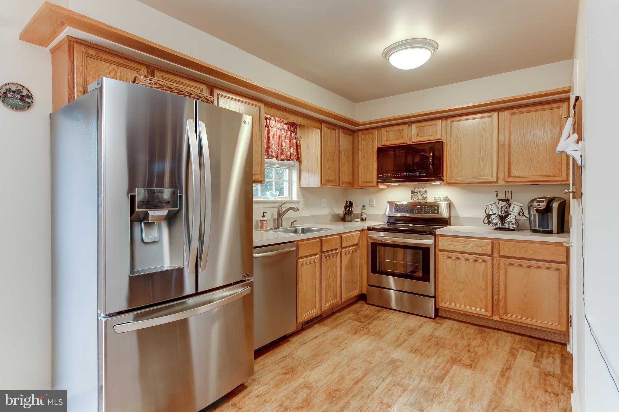 HILLSIDE MANOR - Residential