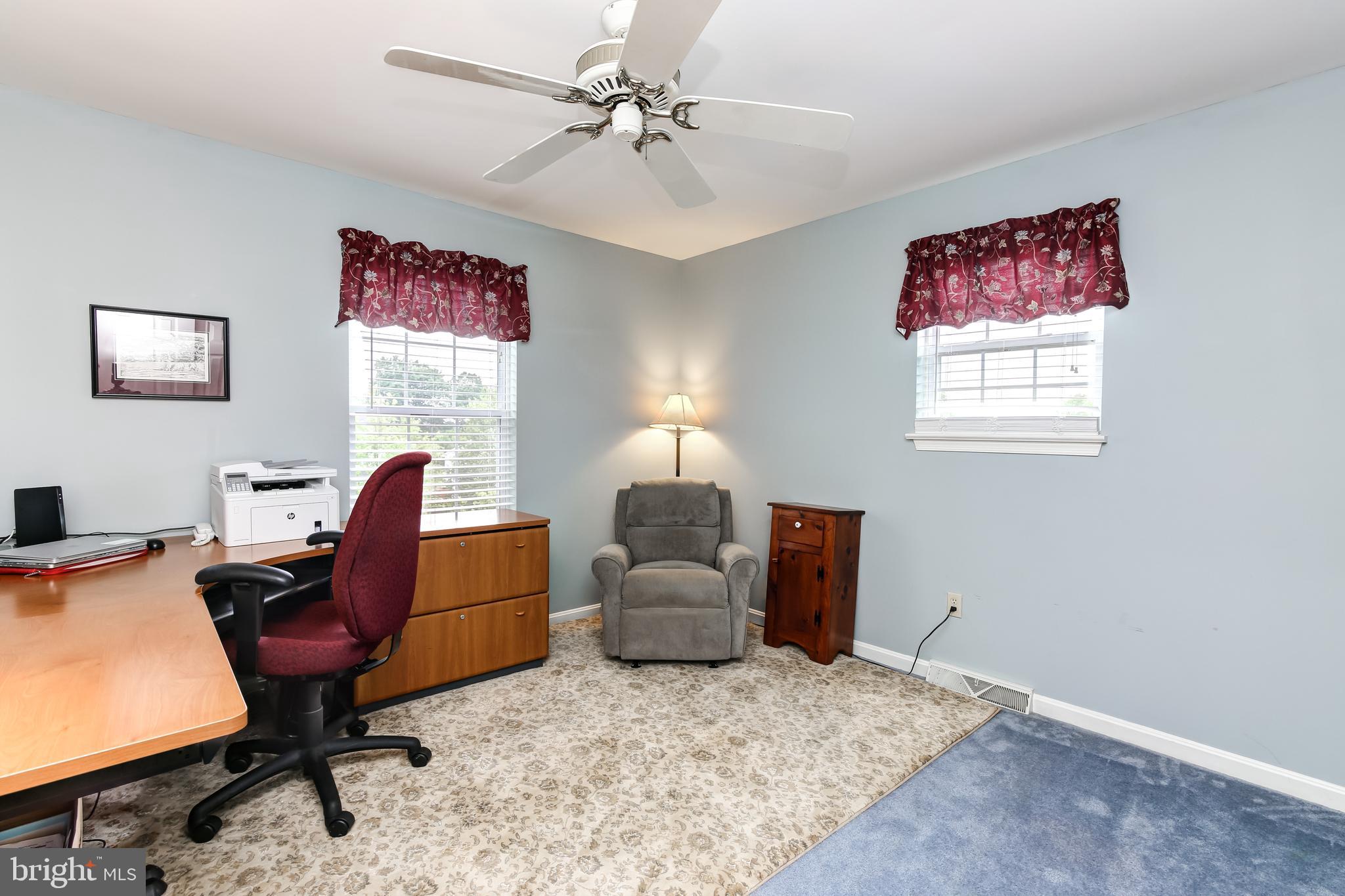 HILLSIDE MANOR - Residential