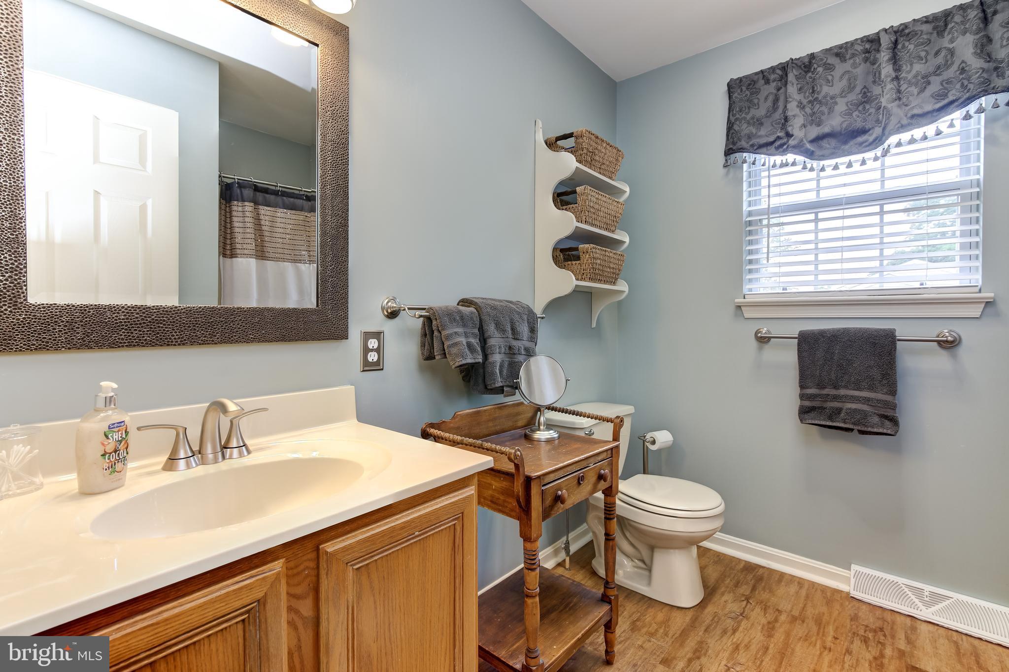 HILLSIDE MANOR - Residential