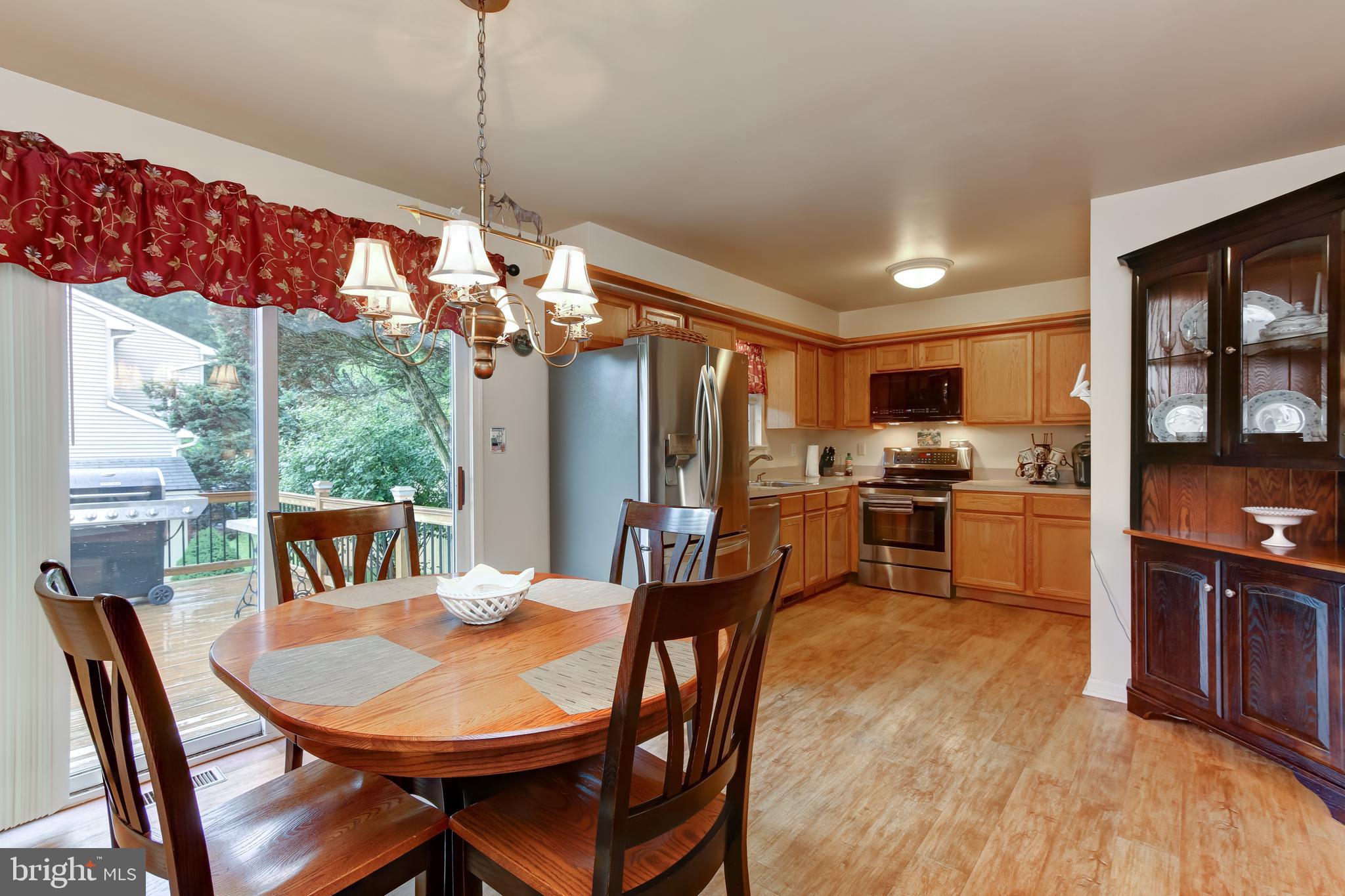 HILLSIDE MANOR - Residential