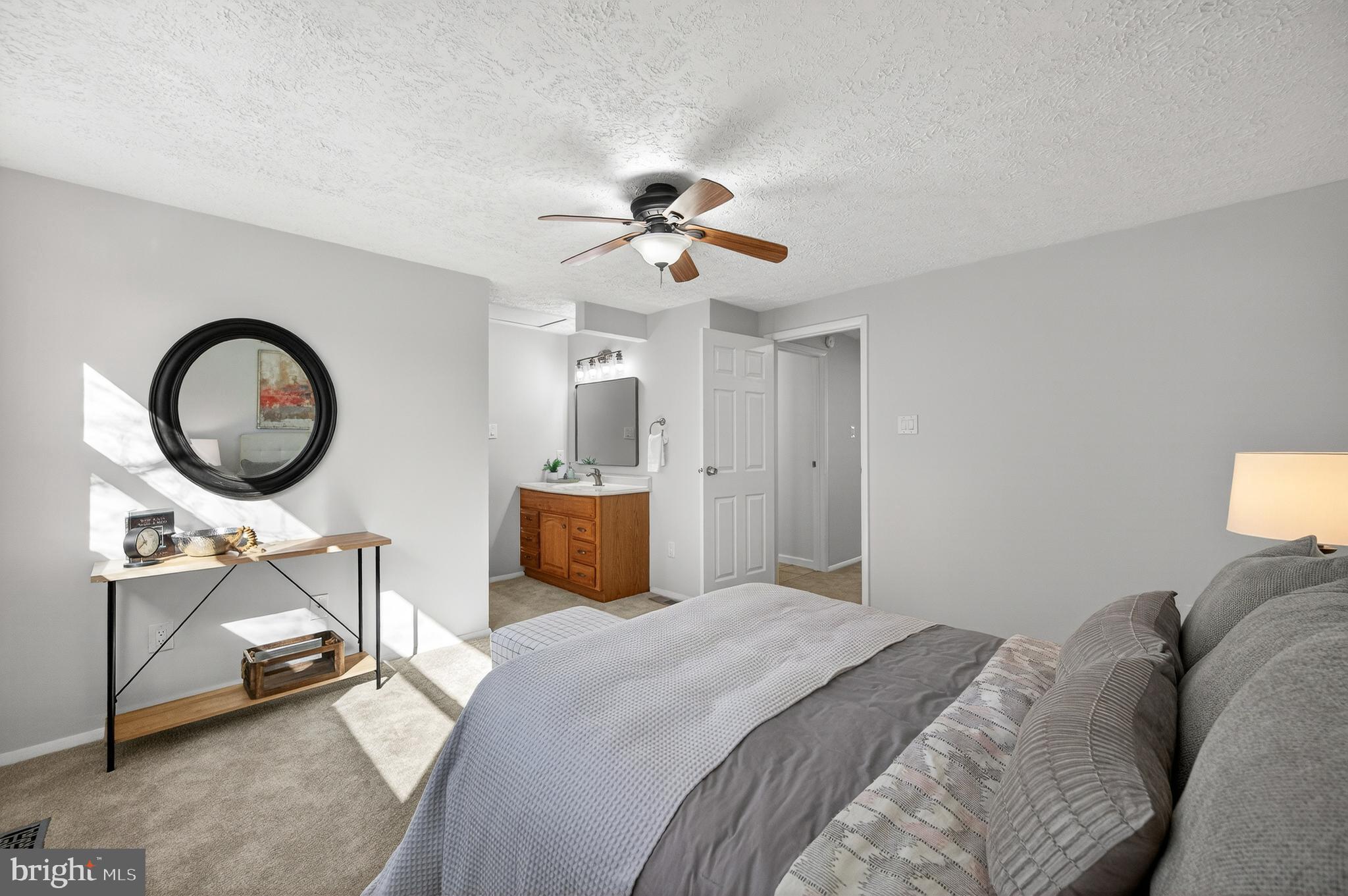 NEWINGTON FOREST - Residential