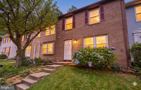 Photo of 8225 Burning Forest Court, SPRINGFIELD, VA 22153 (MLS # VAFX2296754)