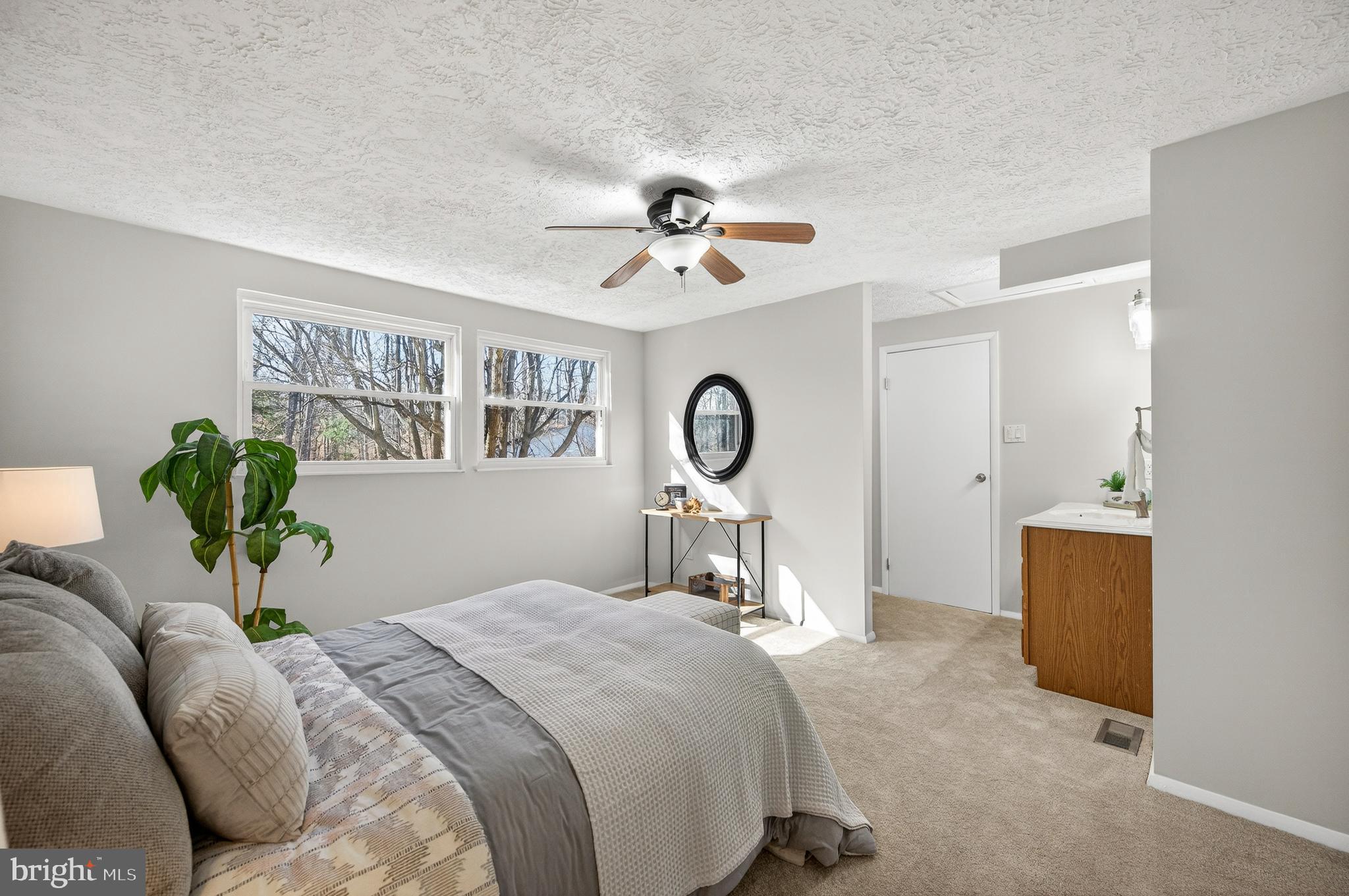 NEWINGTON FOREST - Residential