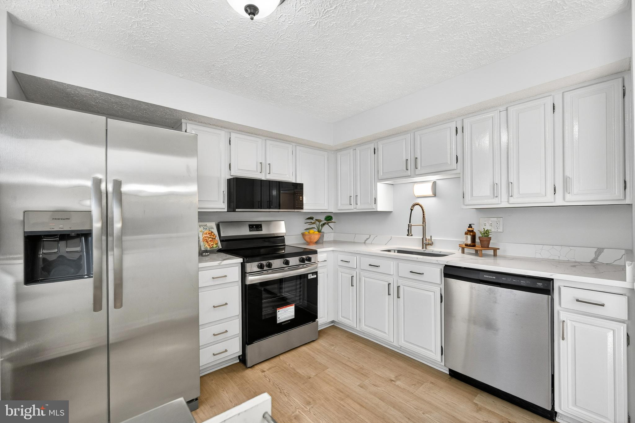 NEWINGTON FOREST - Residential