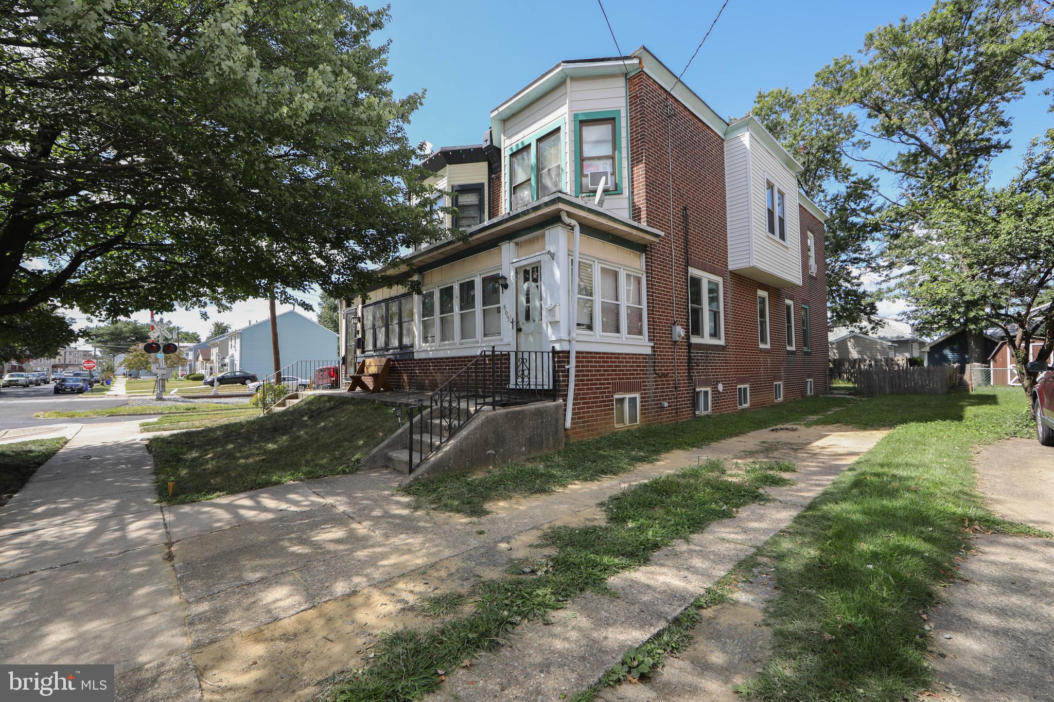 803 MORRIS STREET
