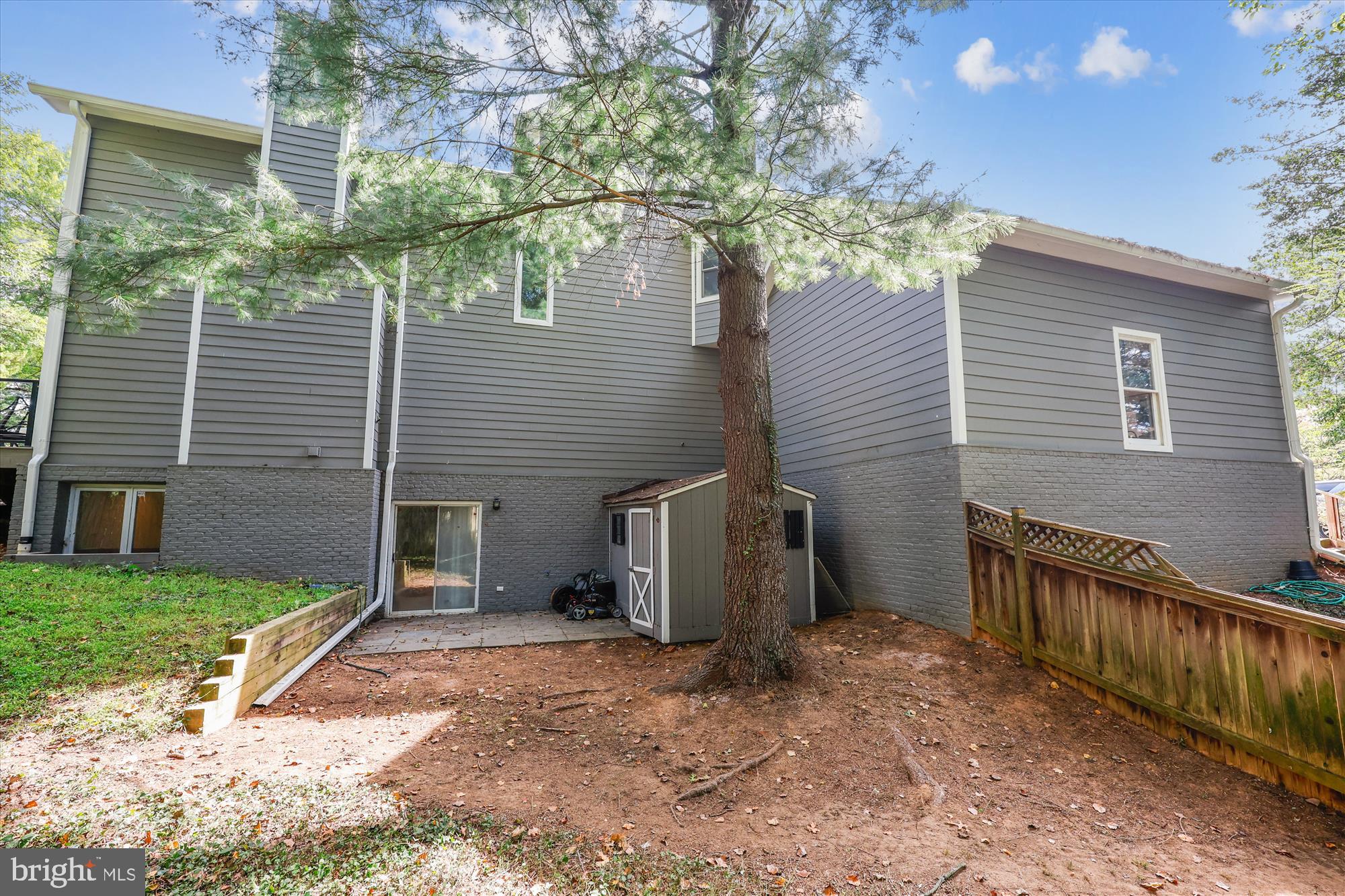 MARY KNOLLS - Residential