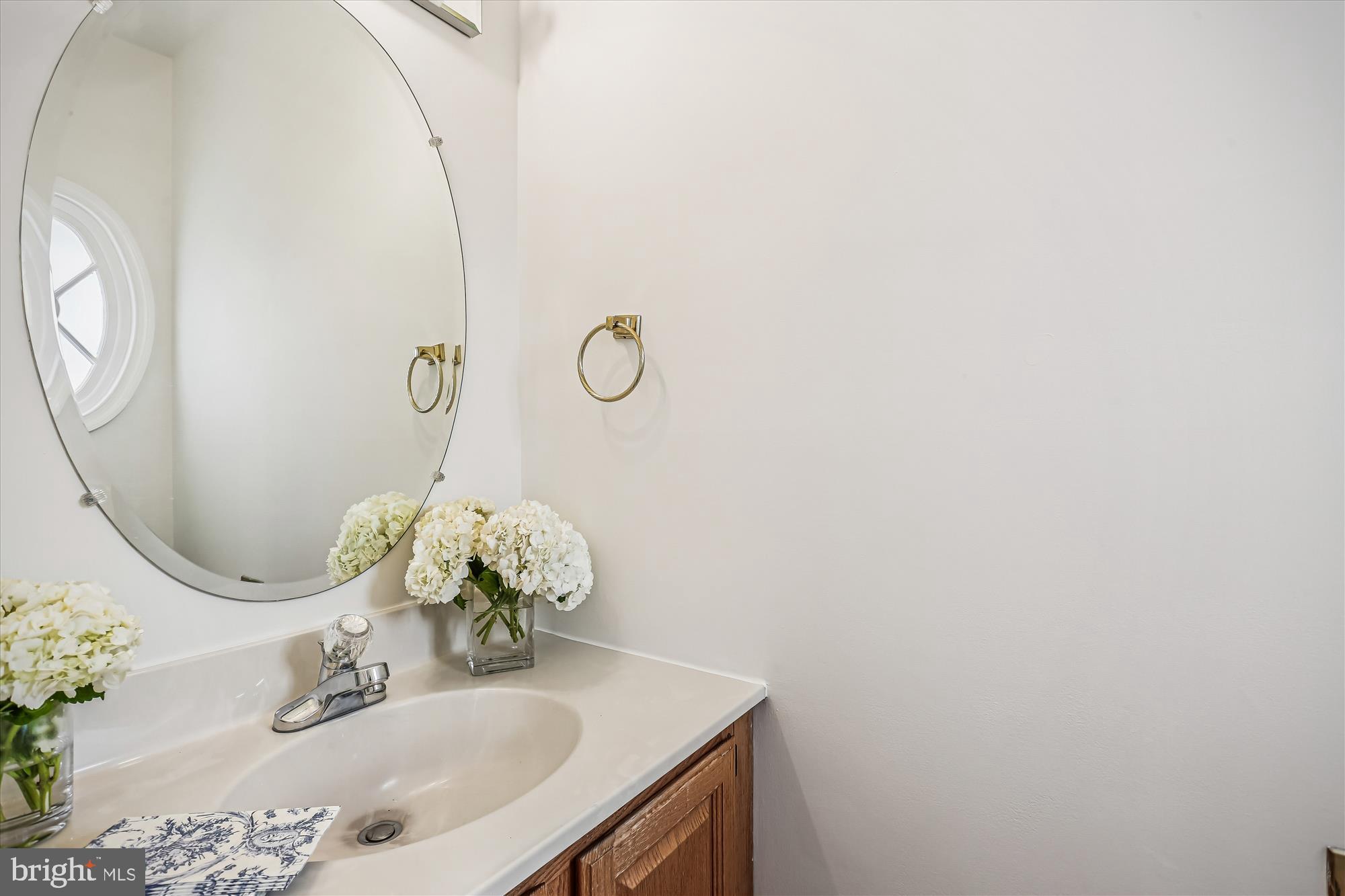 MARY KNOLLS - Residential