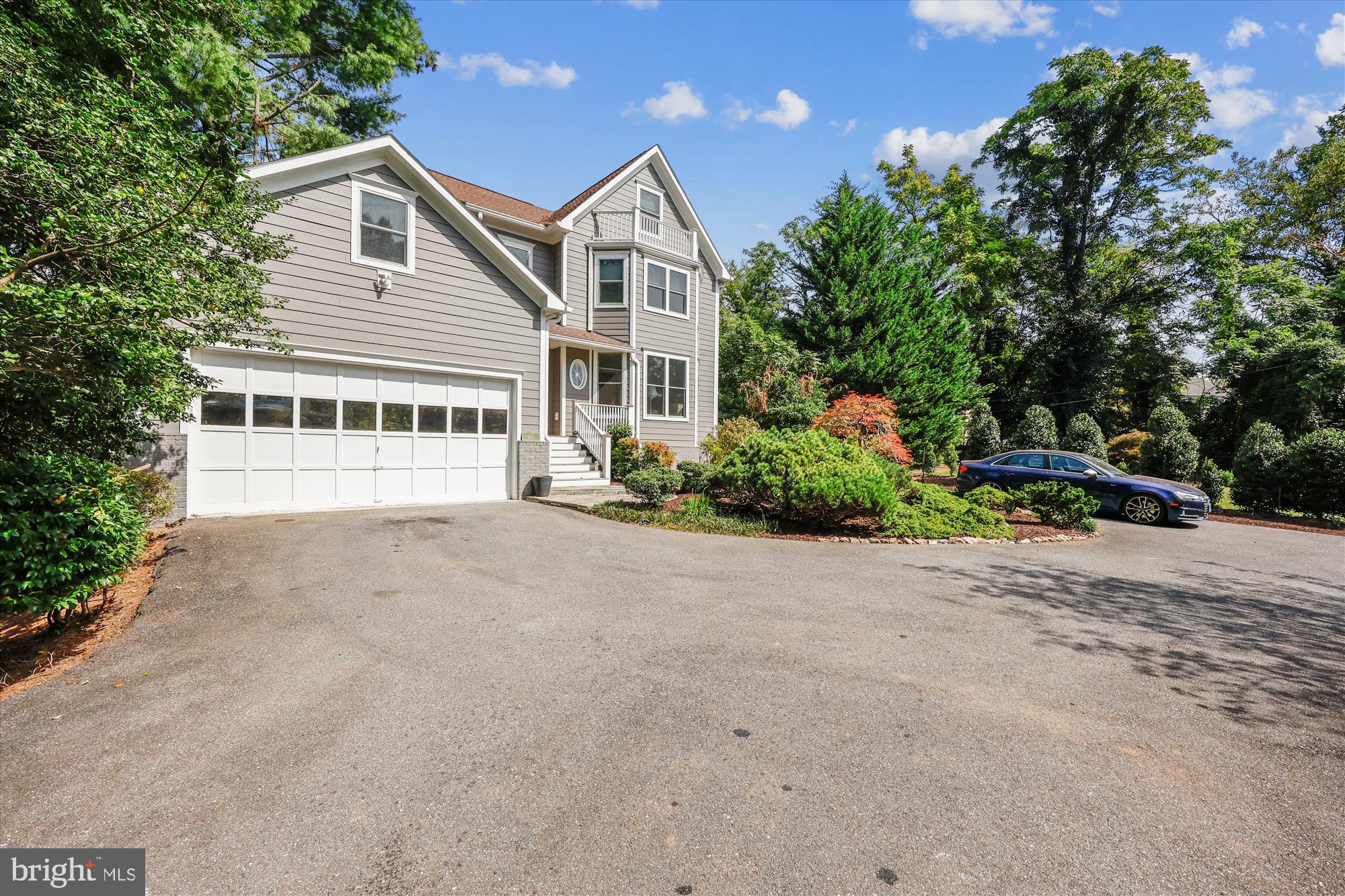 MARY KNOLLS - Residential