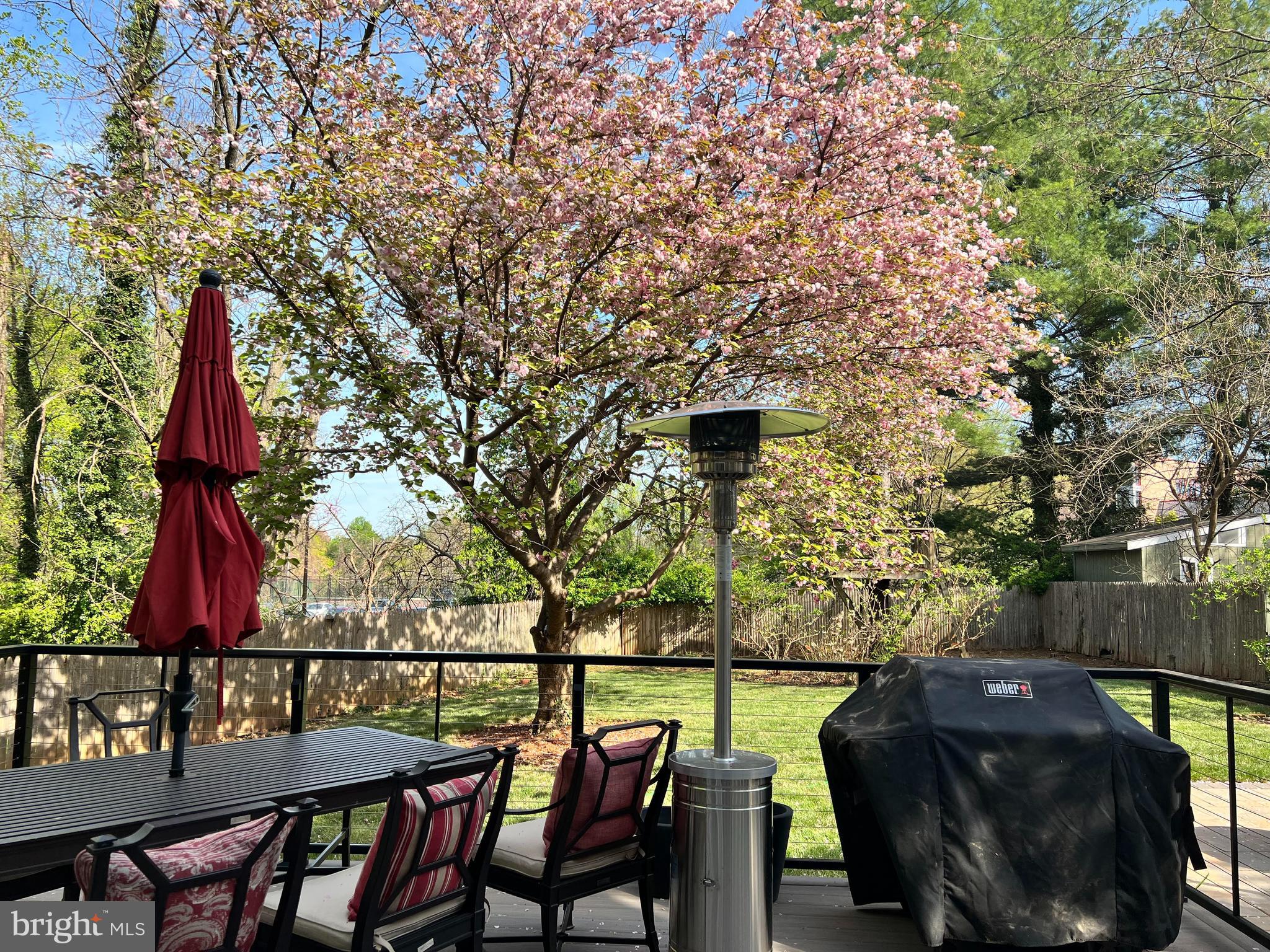 MARY KNOLLS - Residential