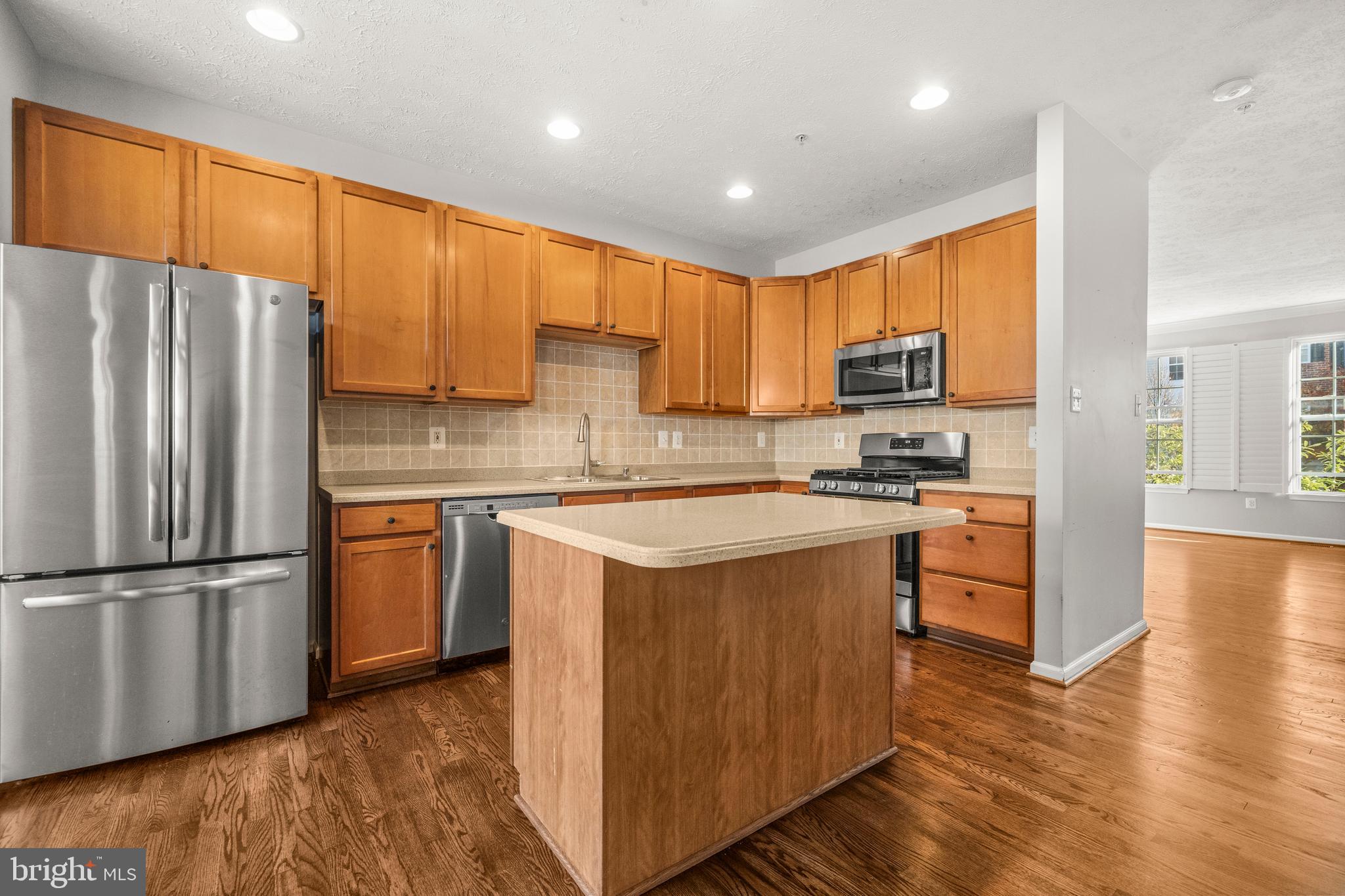 MIRAMAR LANDING - Residential